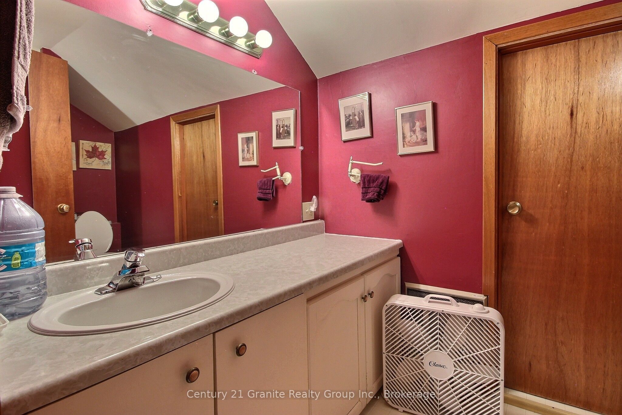 1051 Halls Lake Road Property Photo 16