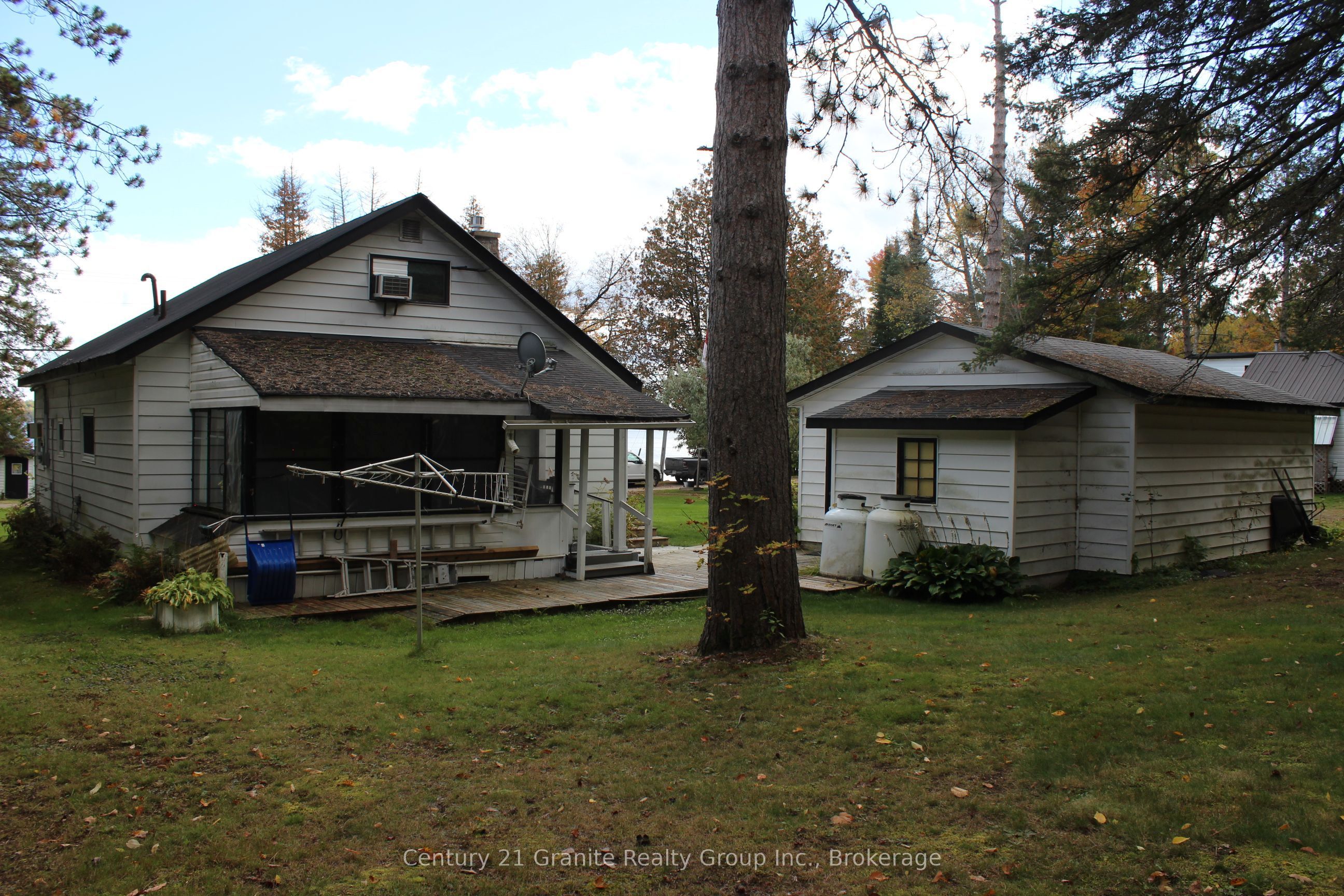1051 Halls Lake Road Property Photo 24