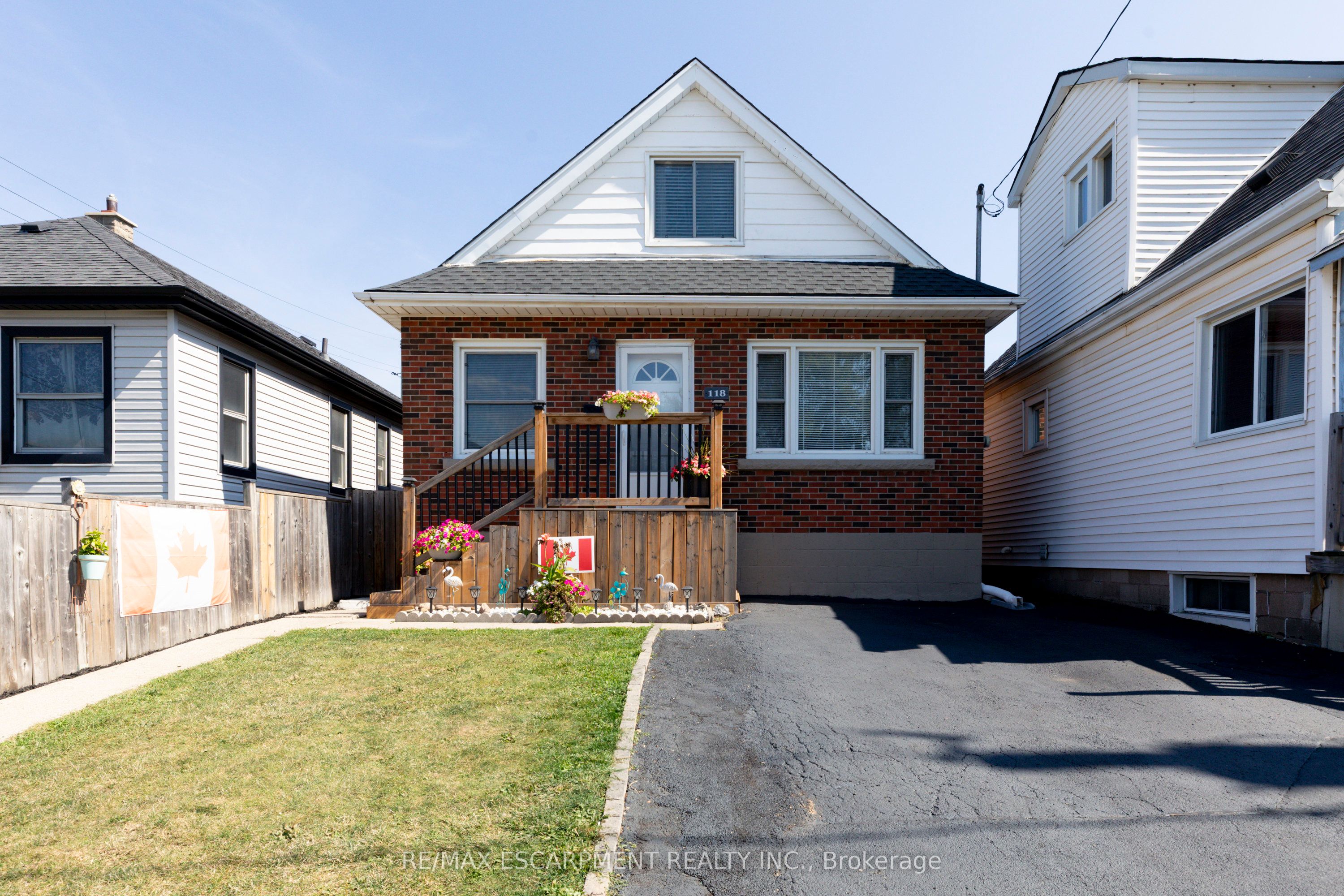 118 Julian Avenue Property Photo 1