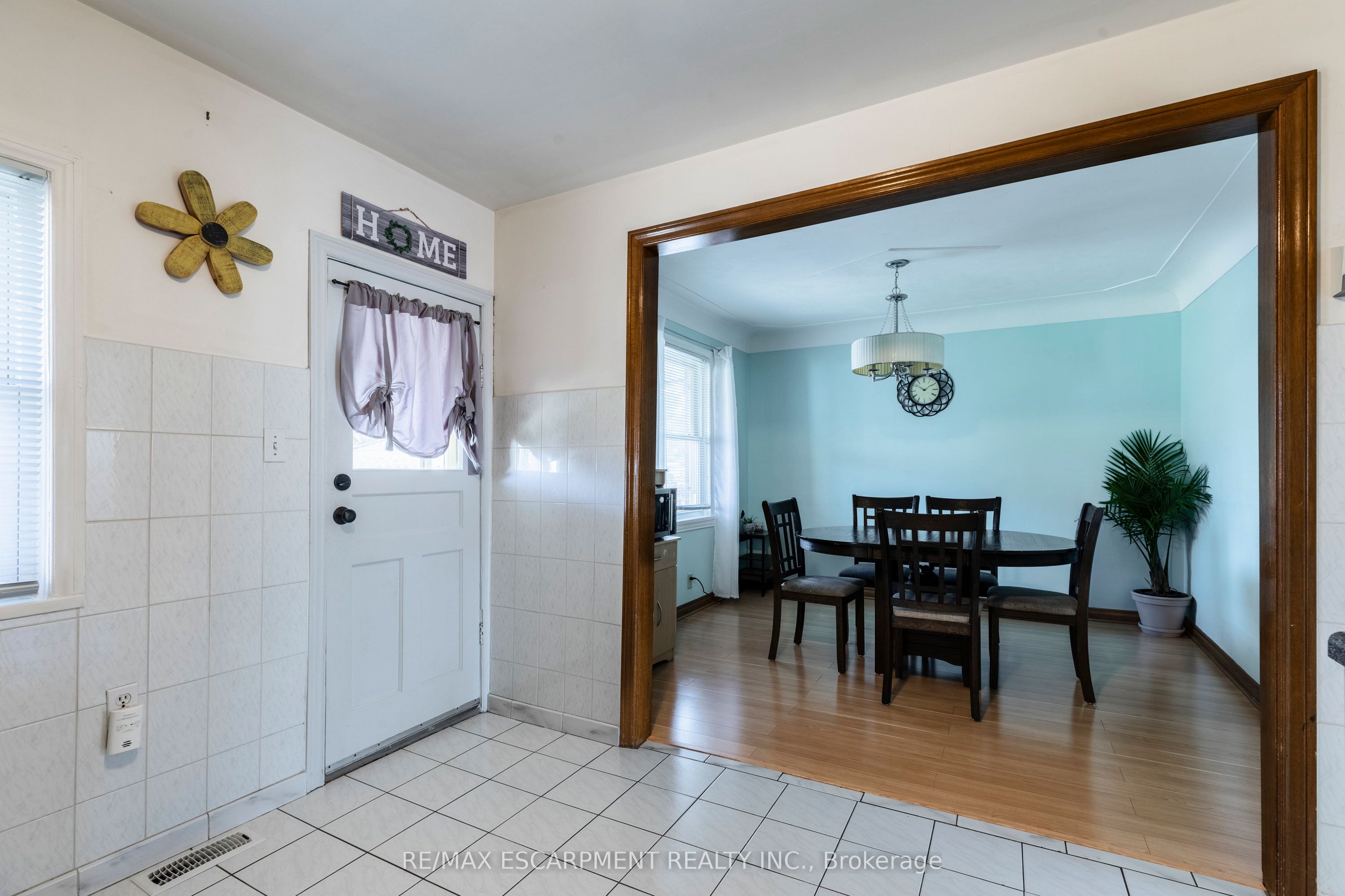 118 Julian Avenue Property Photo 12