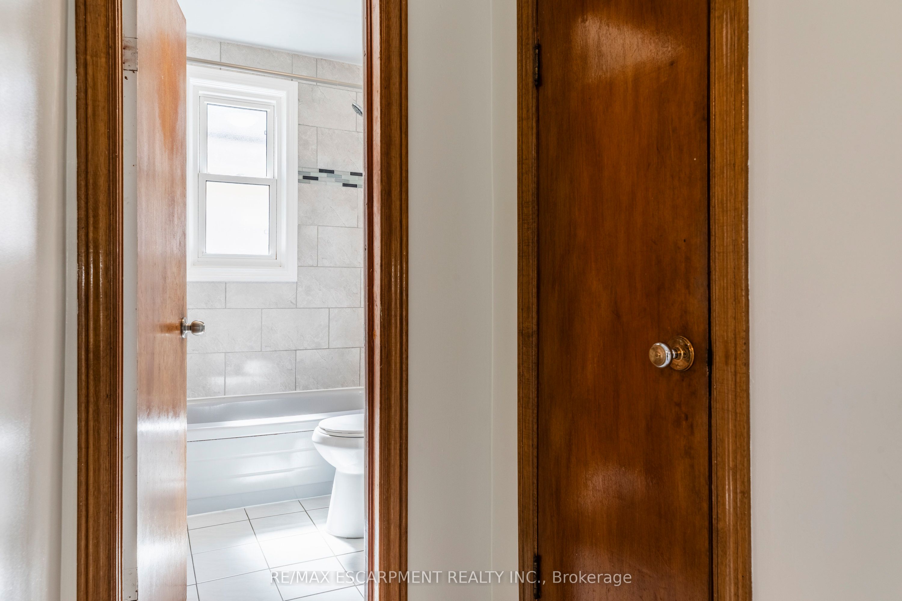 118 Julian Avenue Property Photo 15