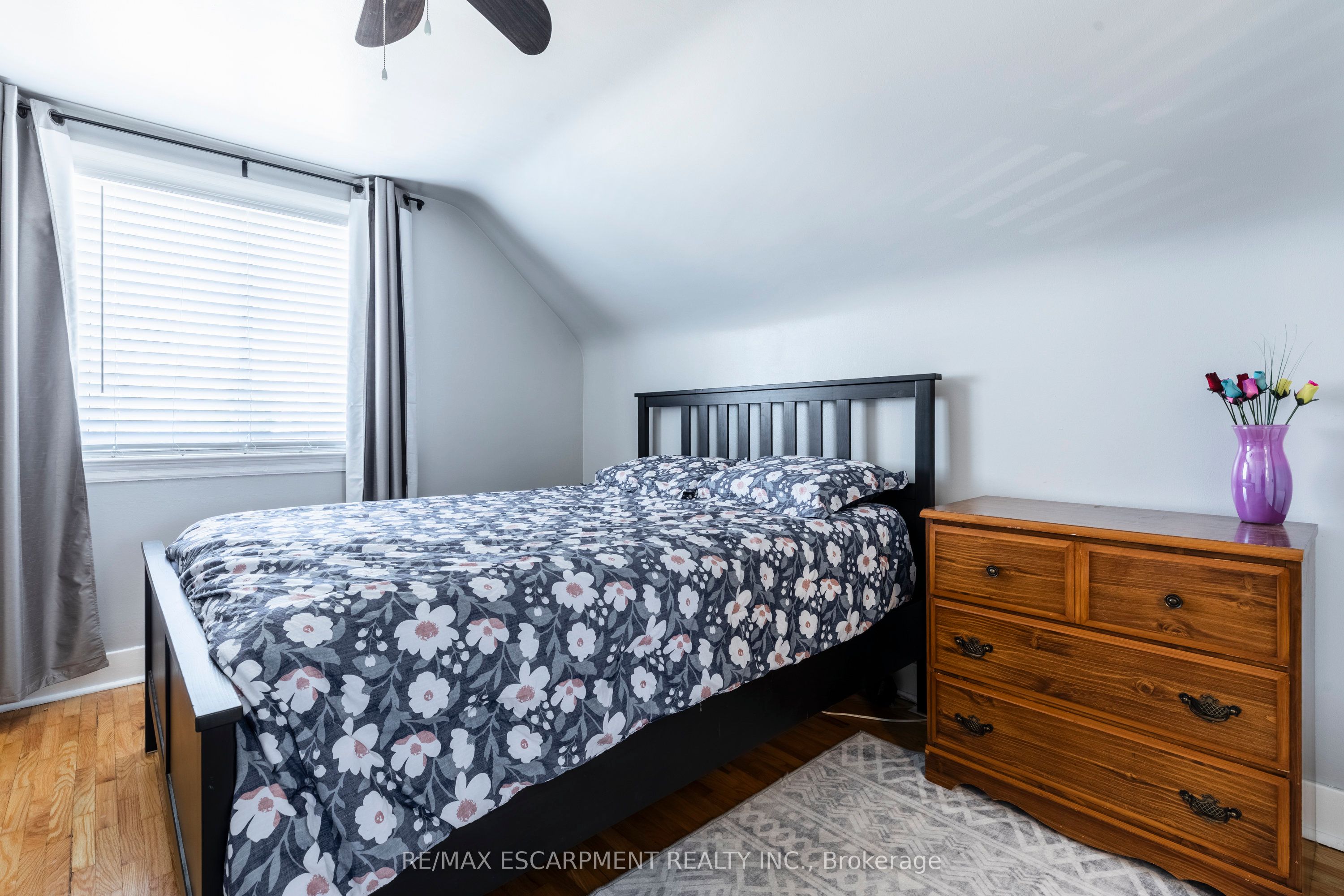118 Julian Avenue Property Photo 22