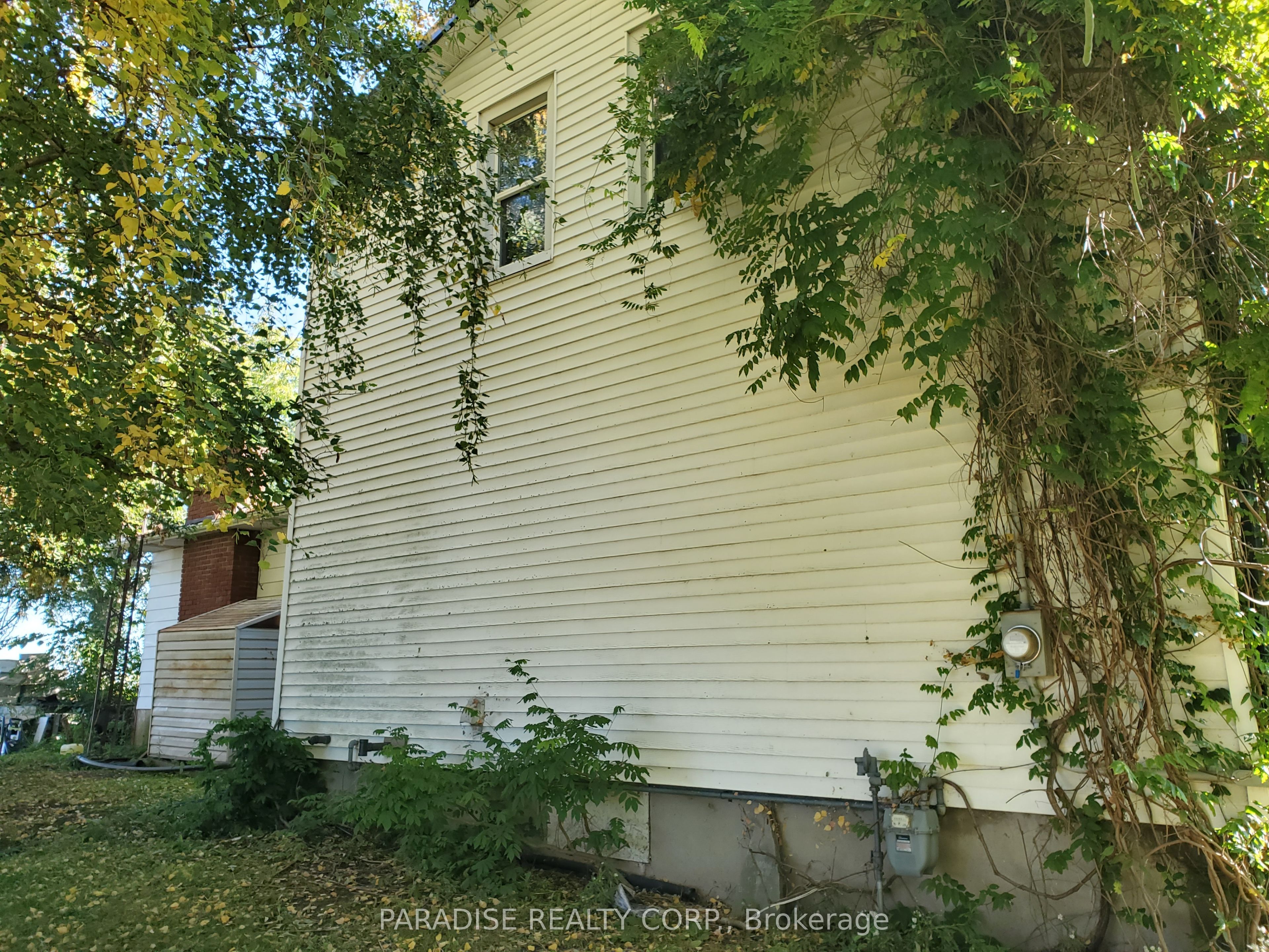 1078 Line 1 Road Property Photo 4