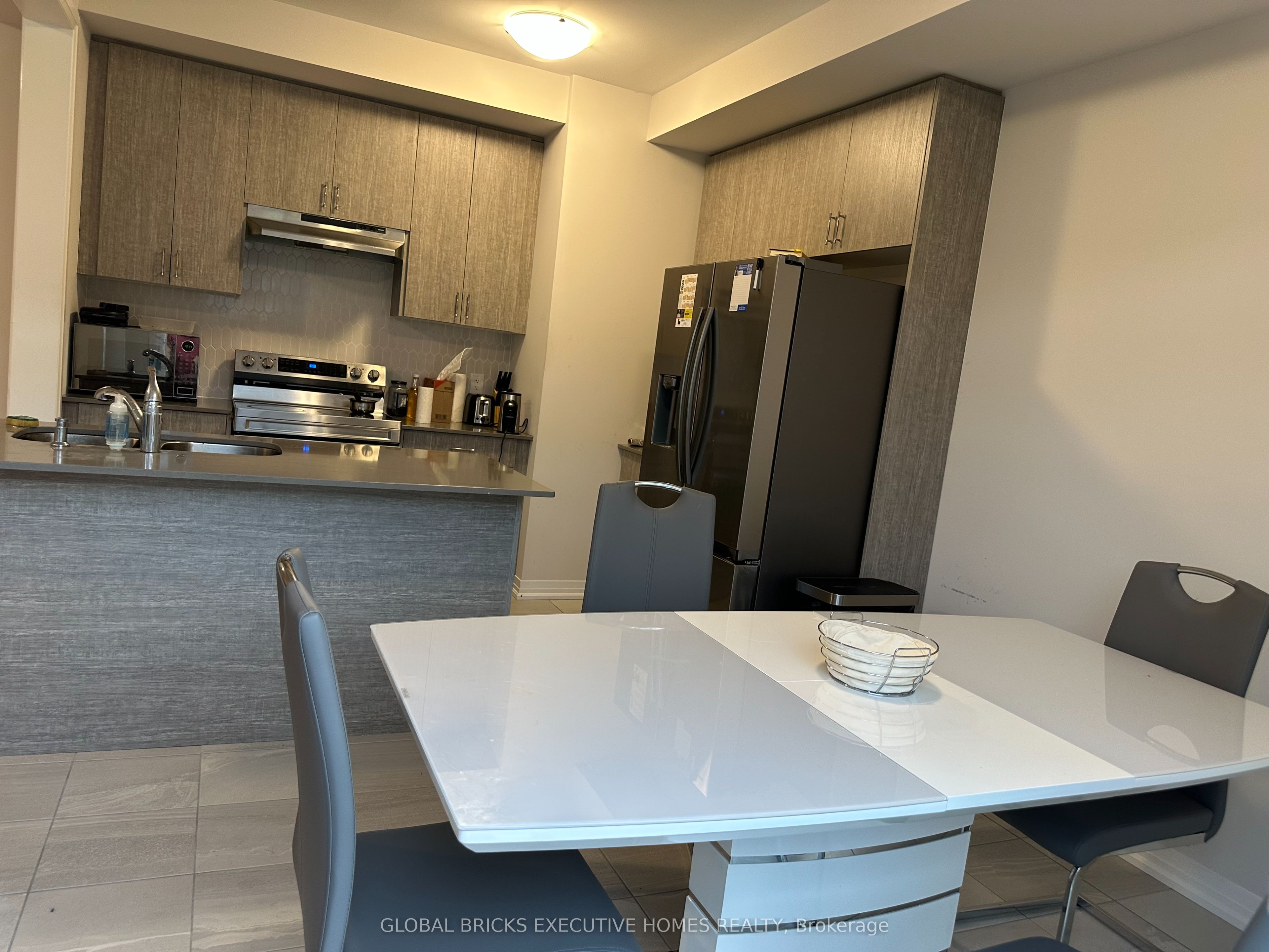 20 Blacklock Street Property Photo 10