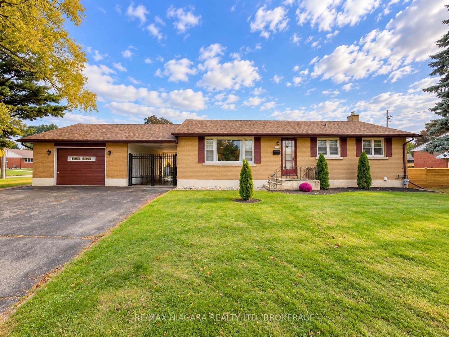 6558 O'neil Street Property Photo 1