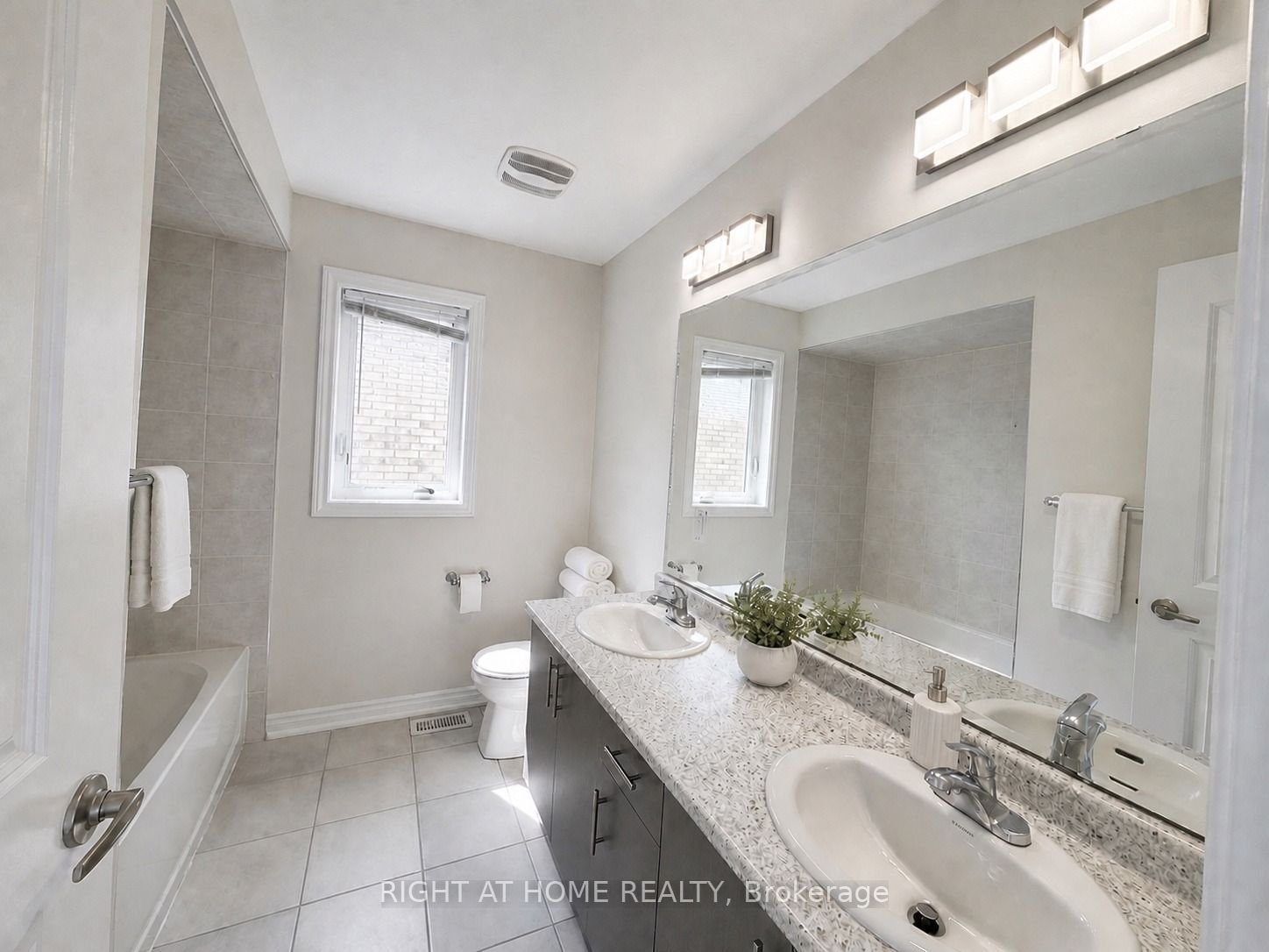 52 Heming Trail Property Photo 16