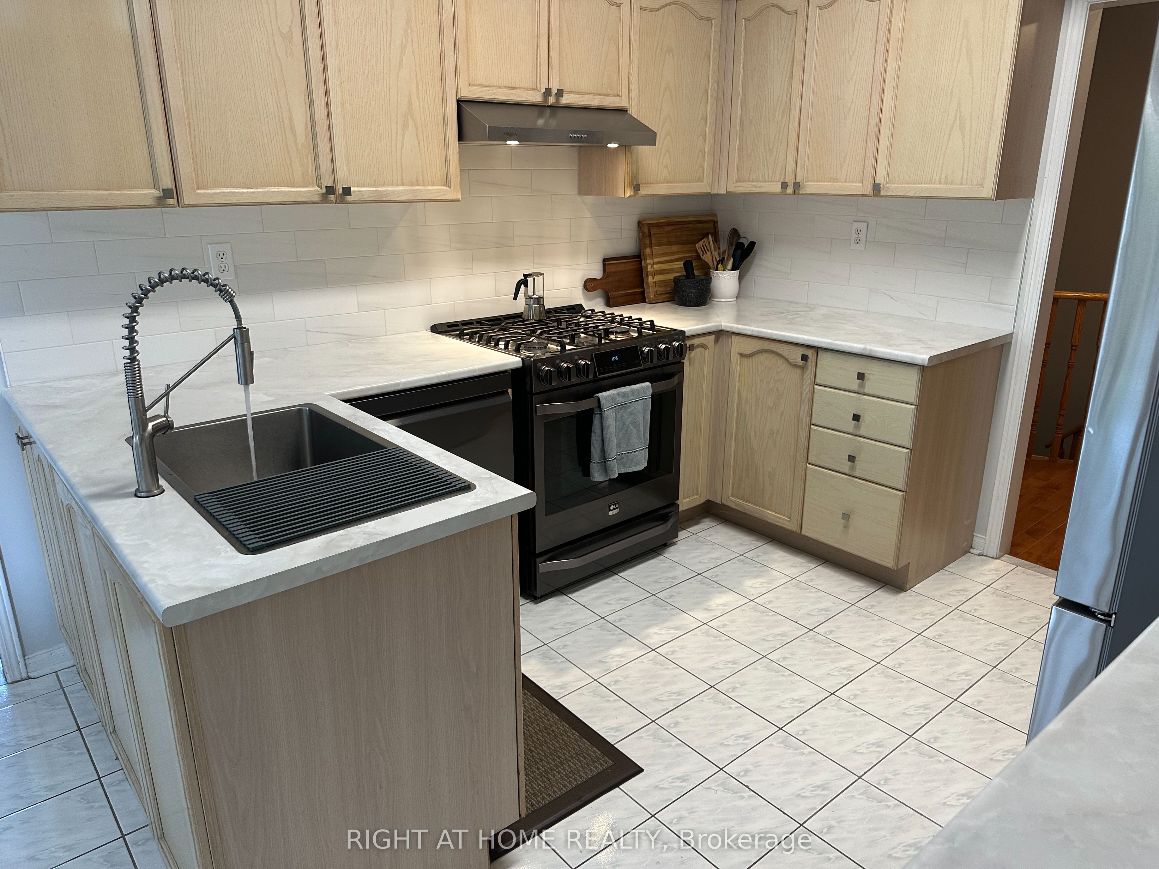 4369 Goldenwood Drive Property Photo 11