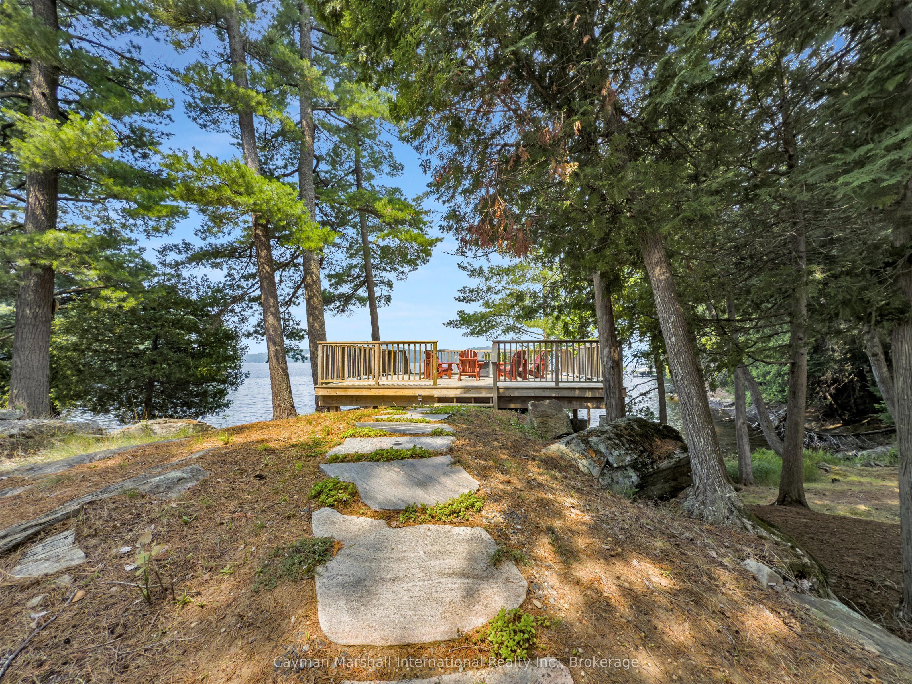 3-1030 Raven Hill Road Property Photo 8