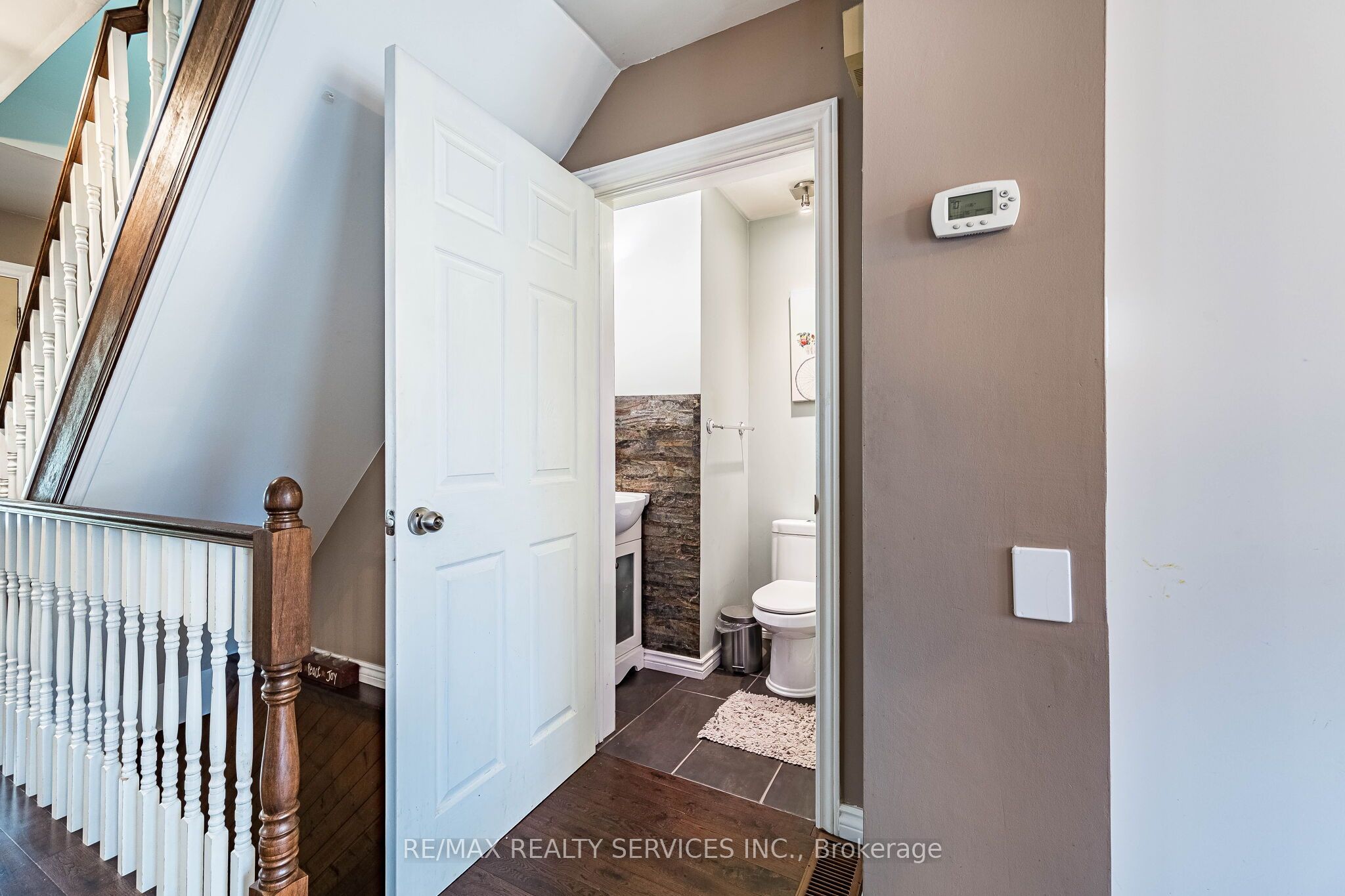 24 Carberry Road Street Property Photo 23