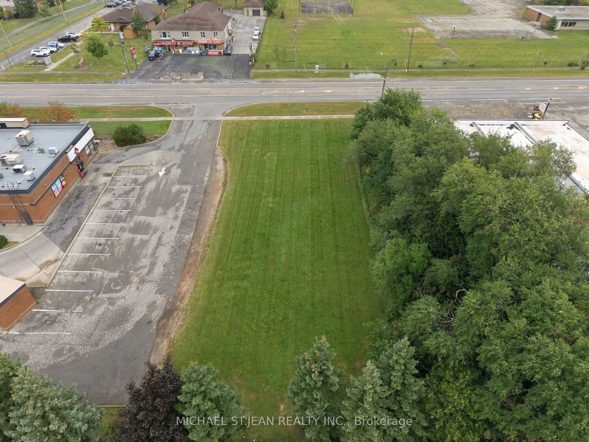 1242 Highway 8 Property Photo 1