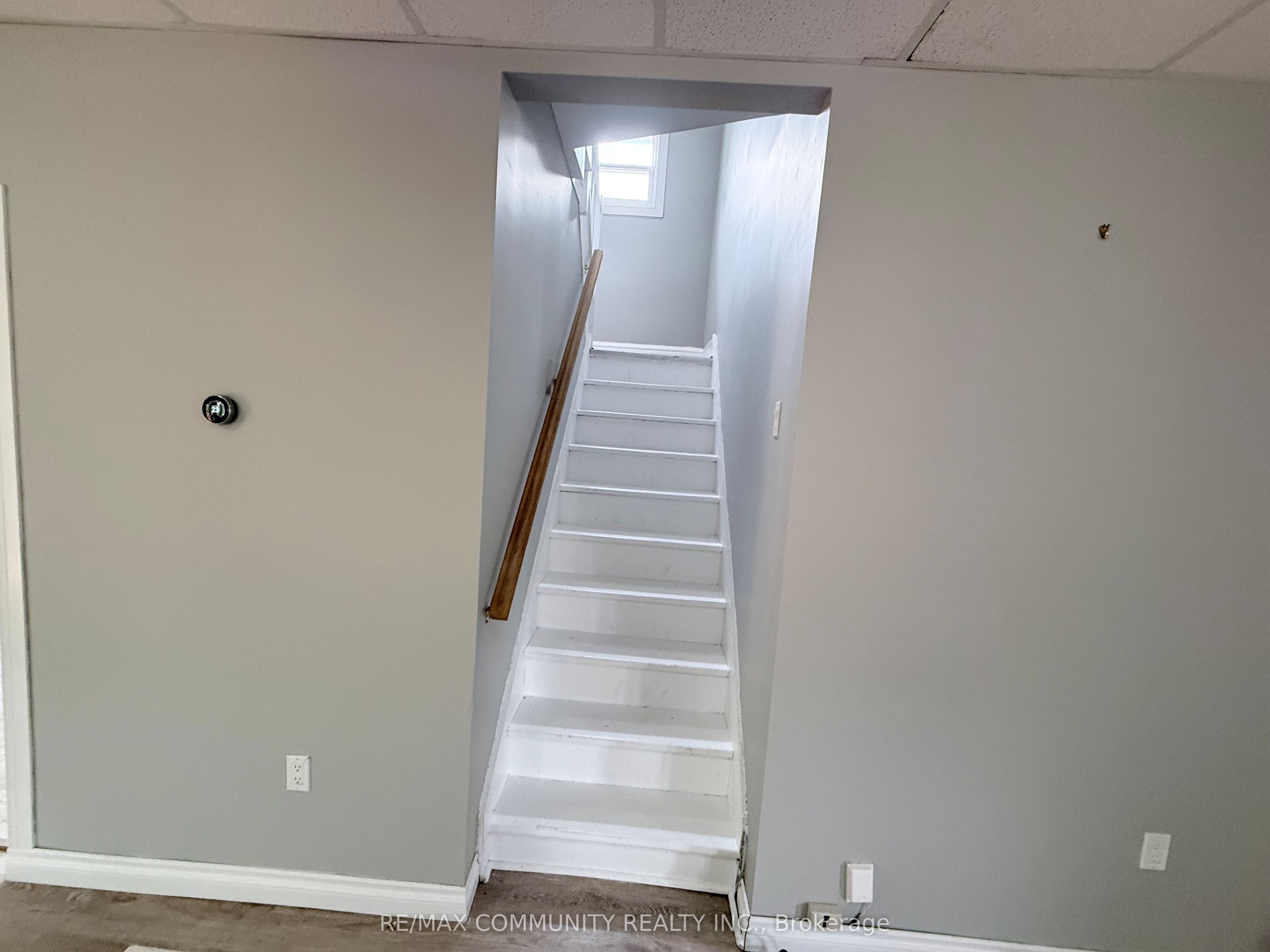 70 Huron Street Property Photo 9