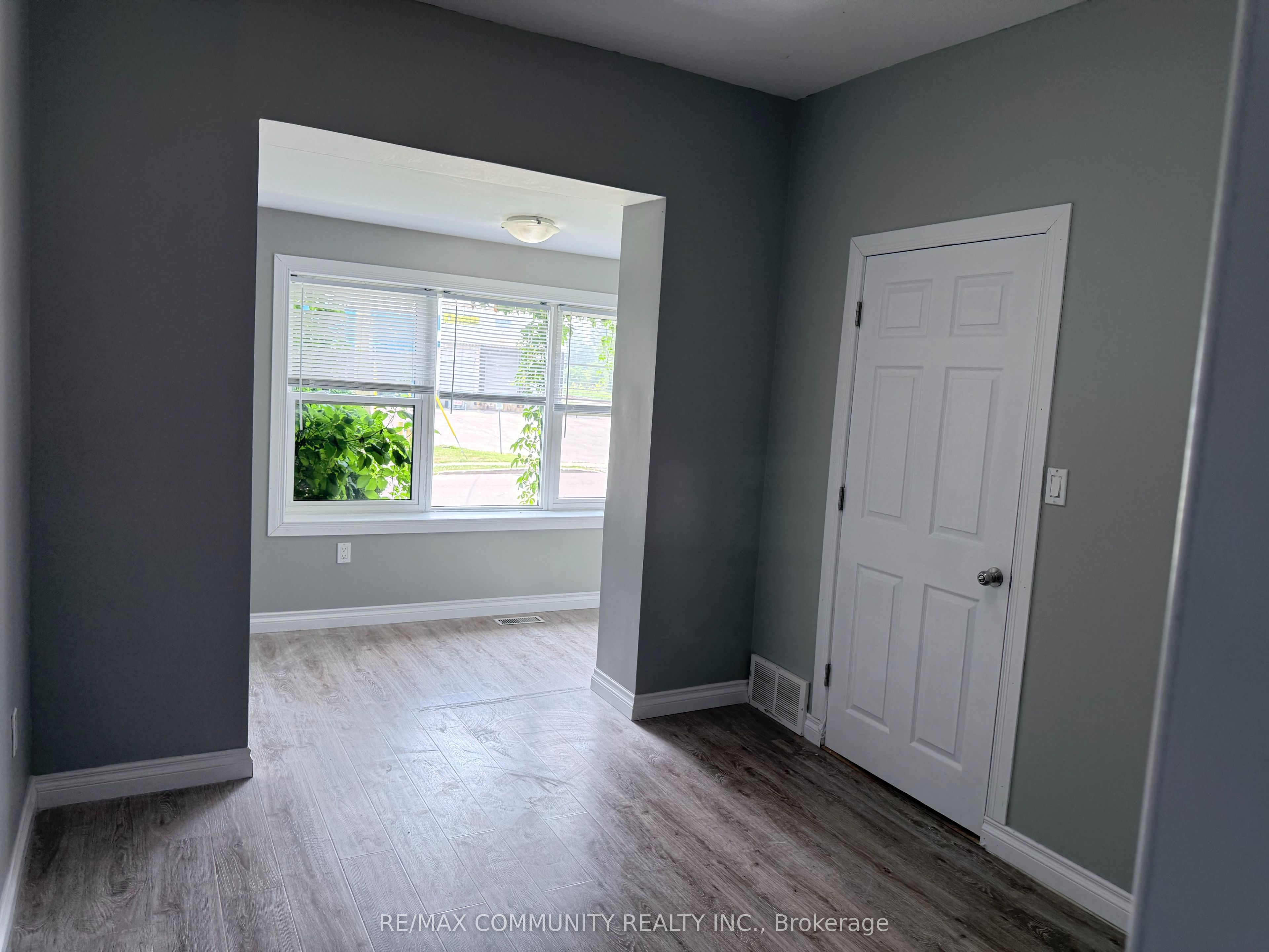 70 Huron Street Property Photo 18