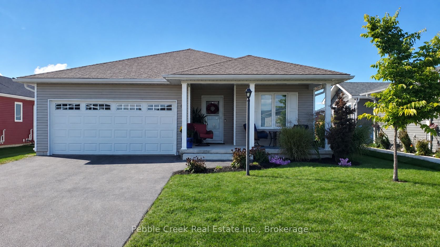83 Huron Heights Drive Property Photo 1