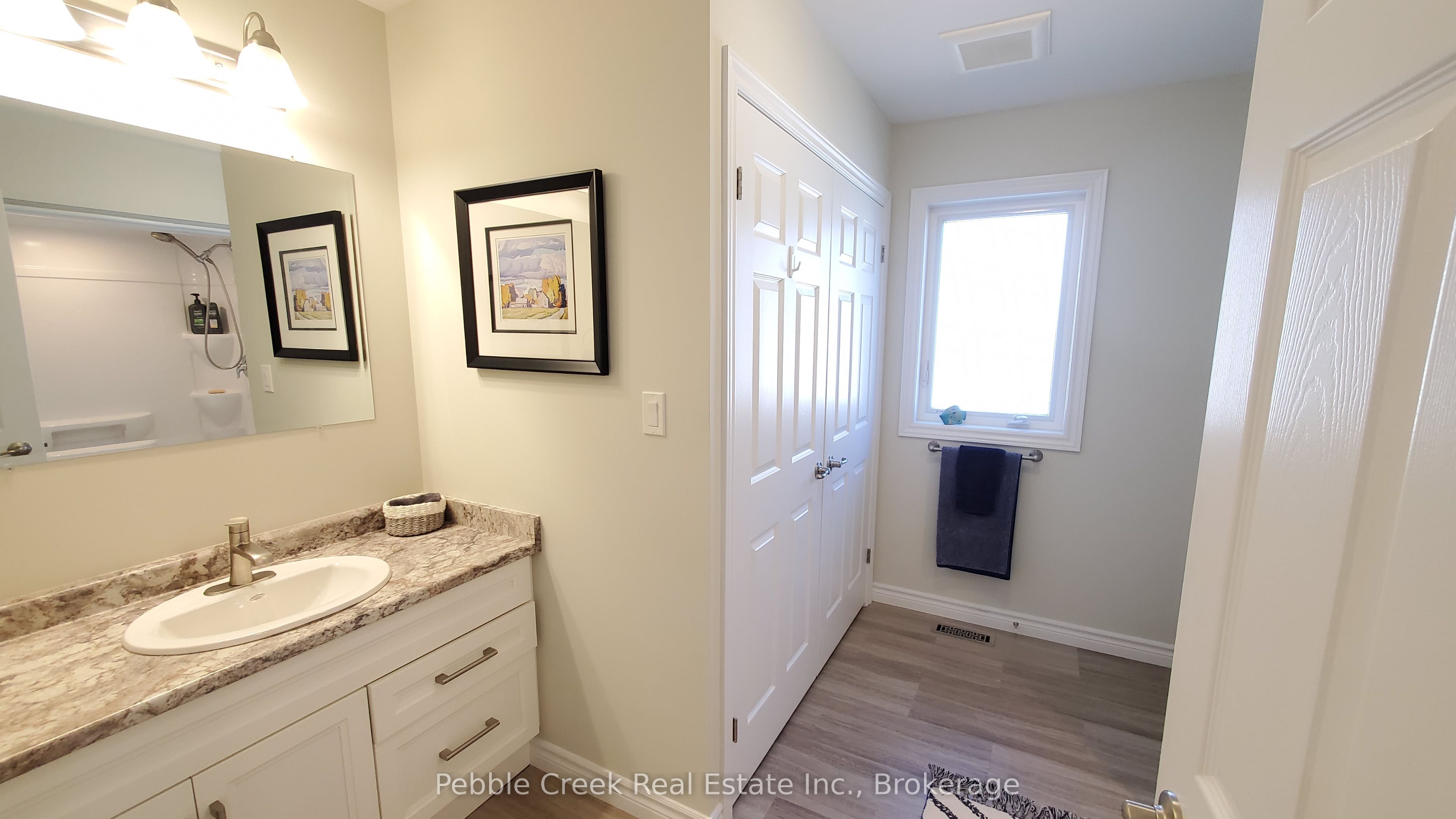 83 Huron Heights Drive Property Photo 8