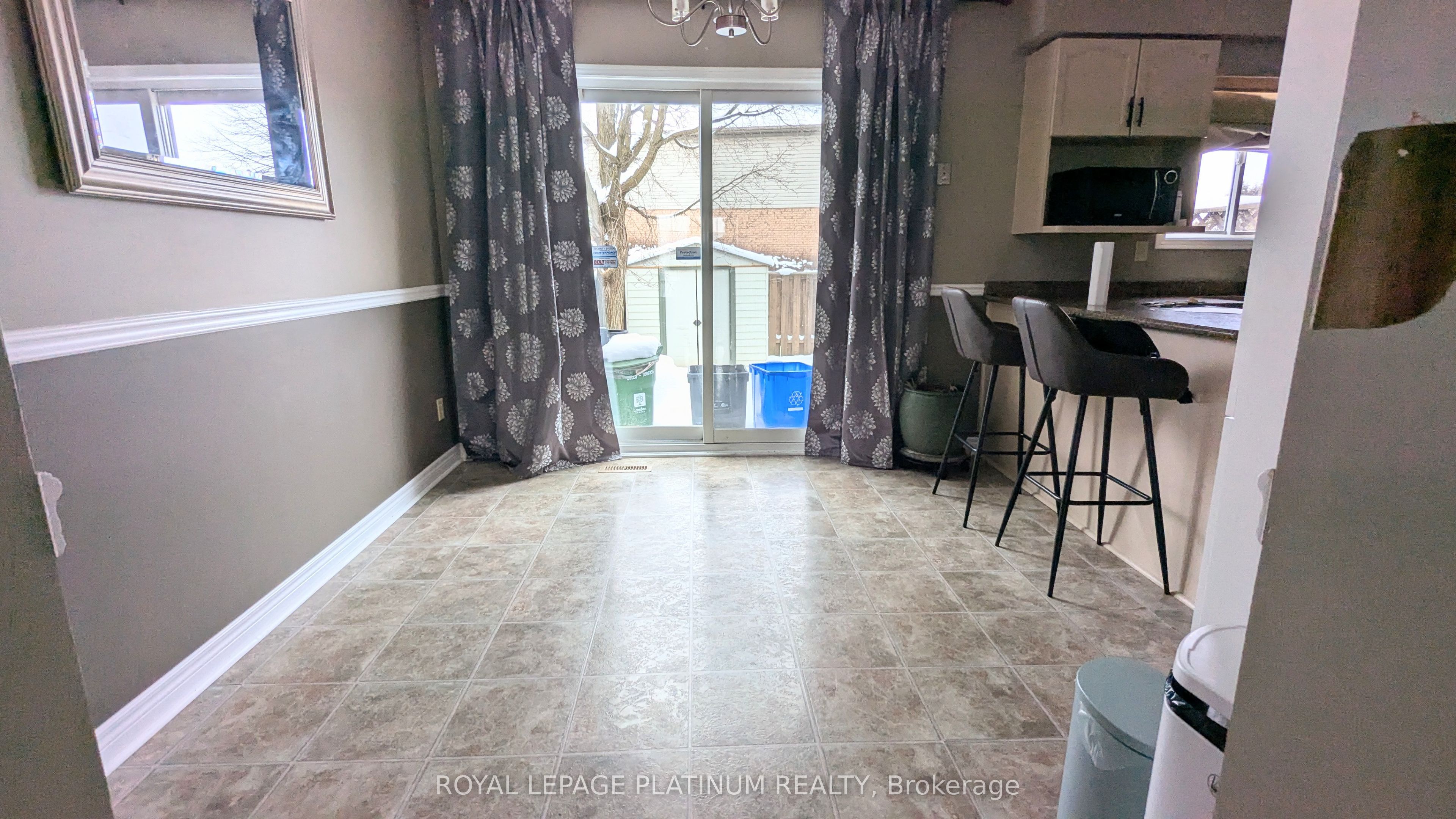 1914 Marconi Boulevard Property Photo 6