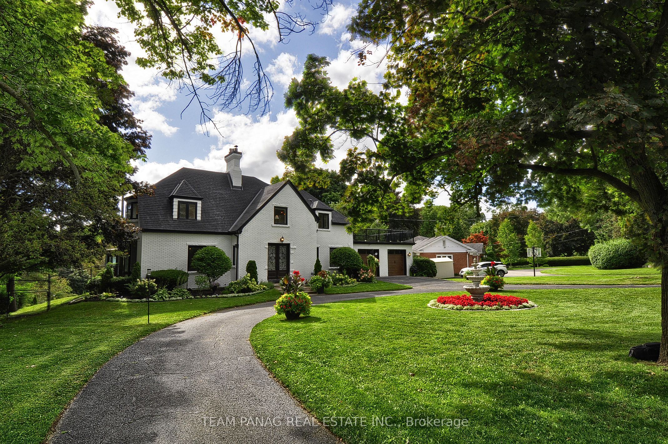300 Mount Pleasant Road Property Photo 2