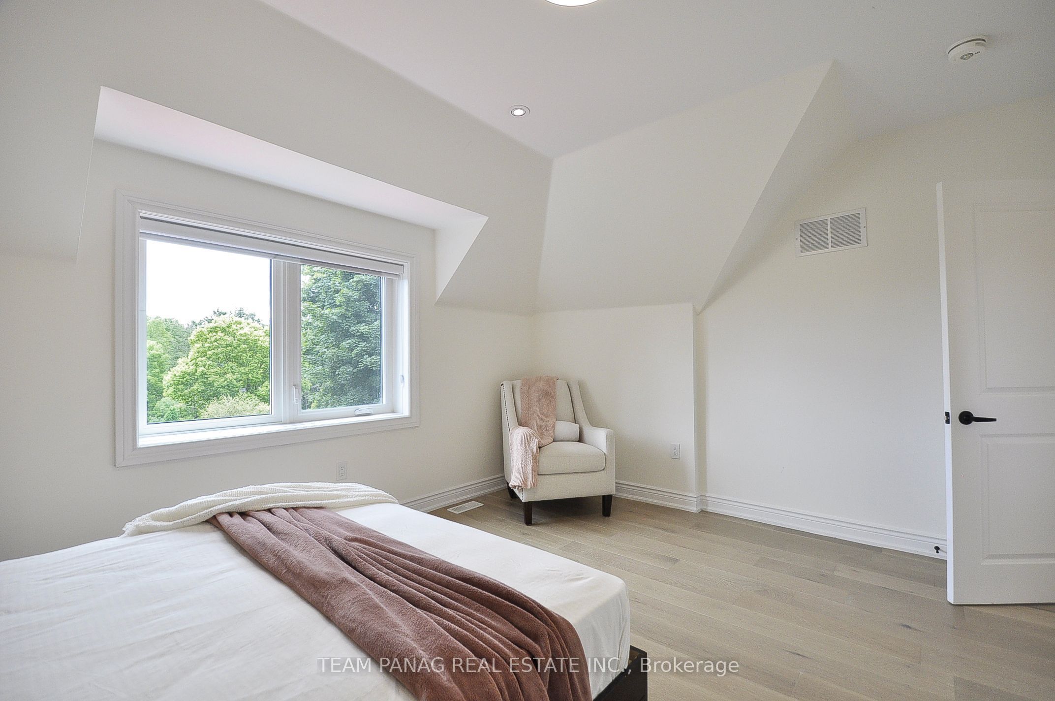 300 Mount Pleasant Road Property Photo 29