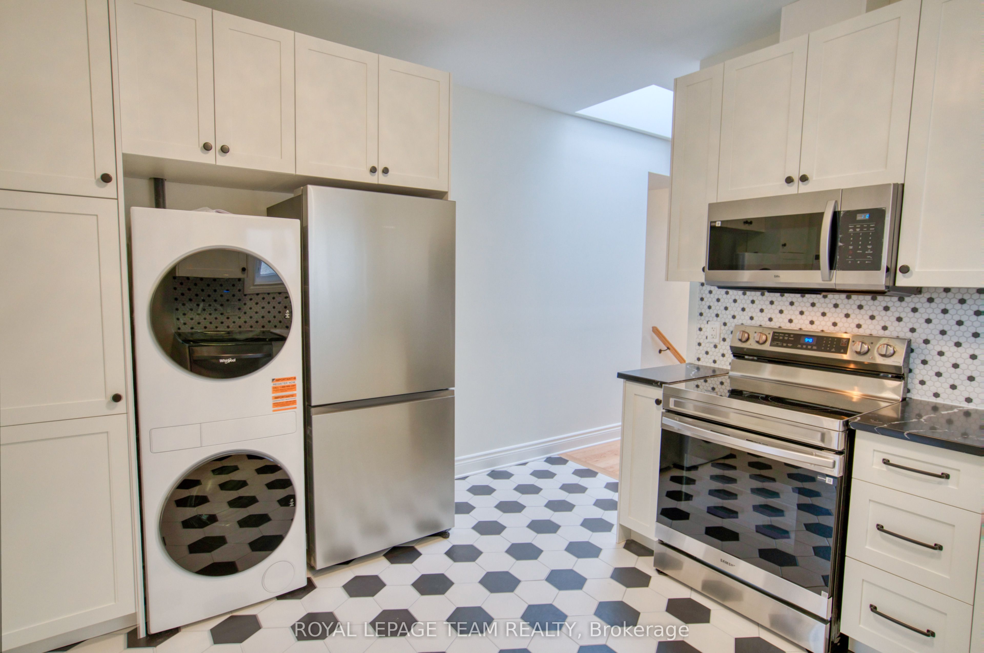 238 Bruyere Street 2 Property Photo 6