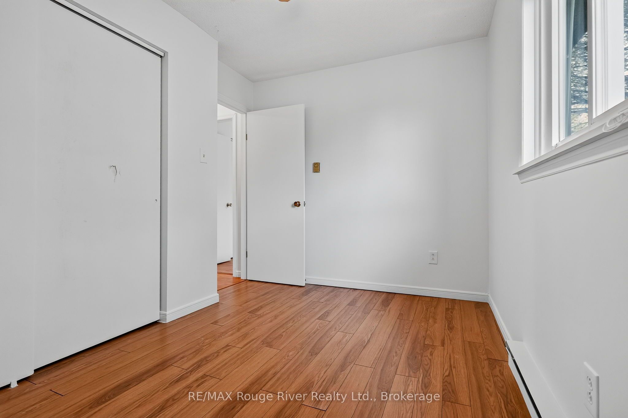 830 Ewing Court Property Photo 24