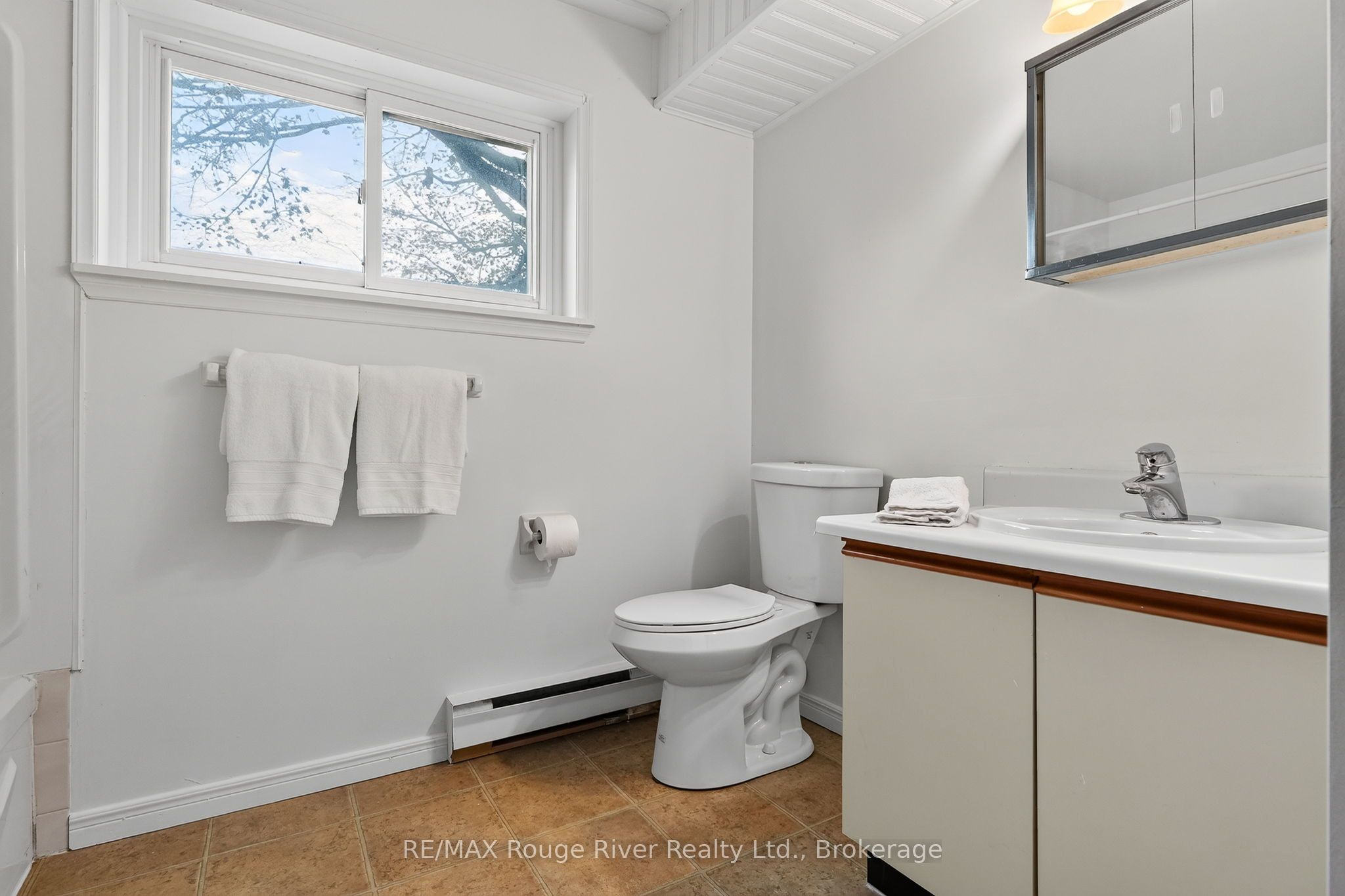 830 Ewing Court Property Photo 32