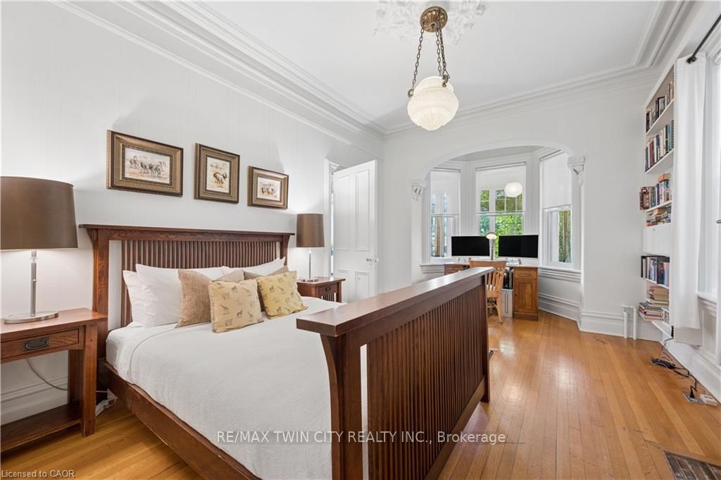 66 Park Hill Road E Property Photo 15