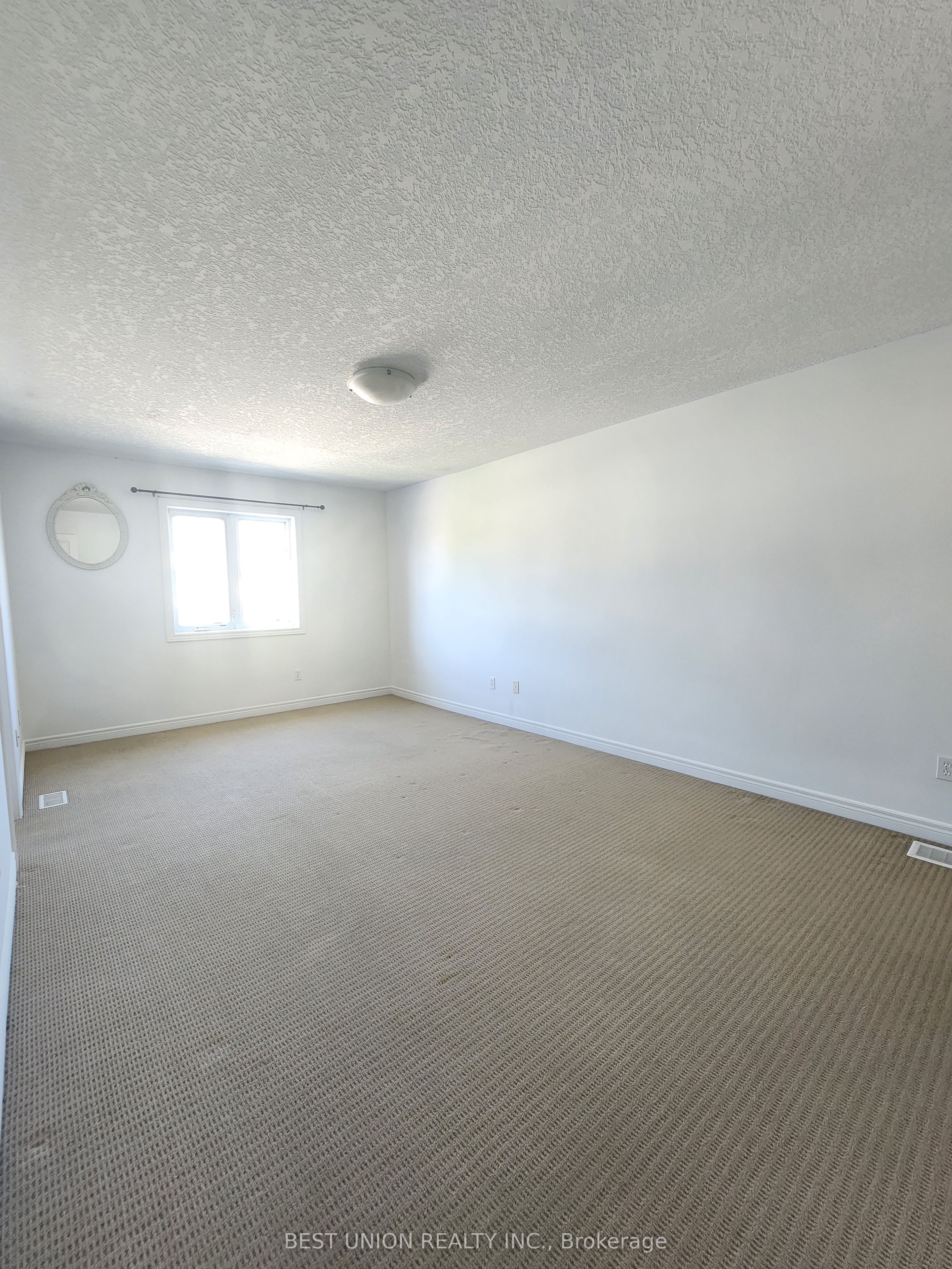 468 Doon Drive S 27 Property Photo 9