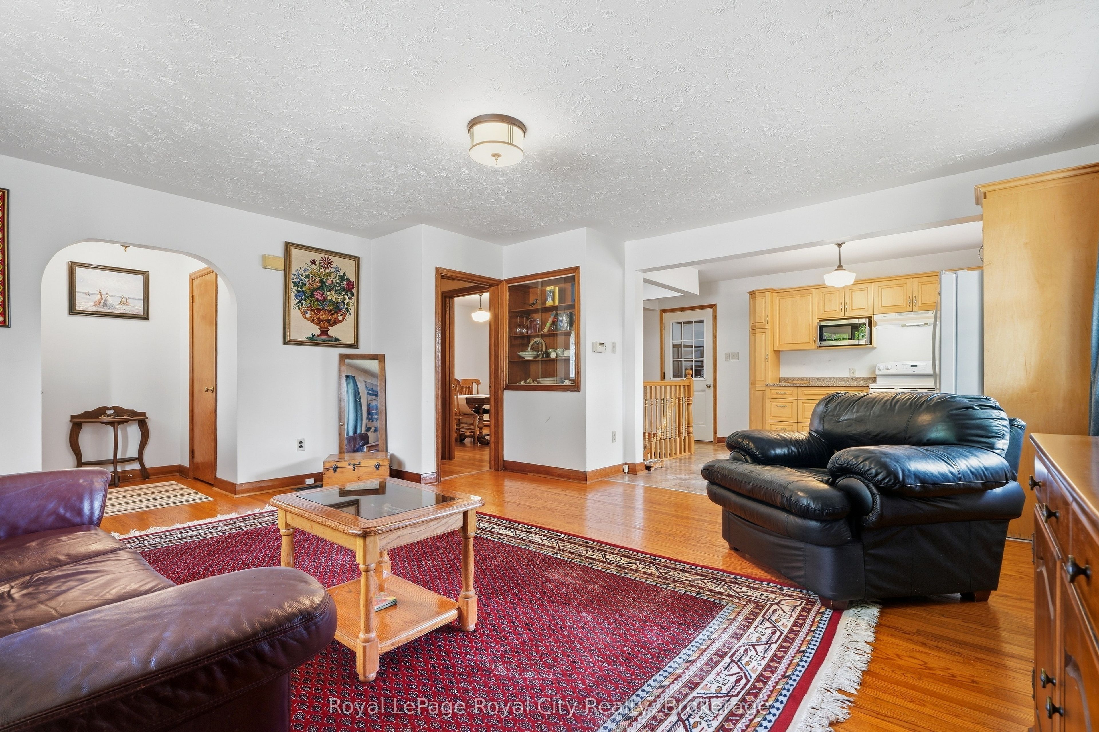 470 Dublin Street Property Photo 5