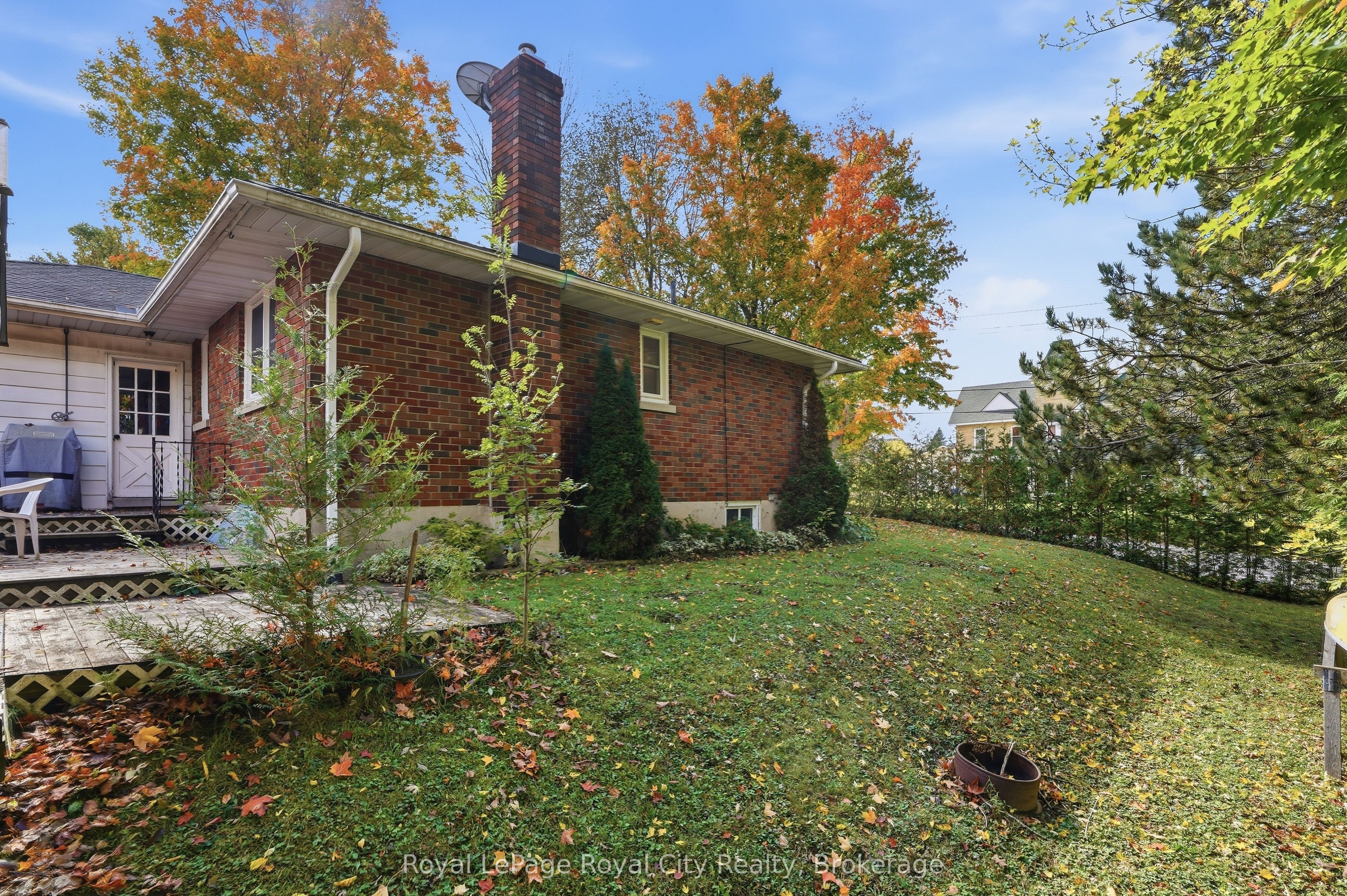 470 Dublin Street Property Photo 36