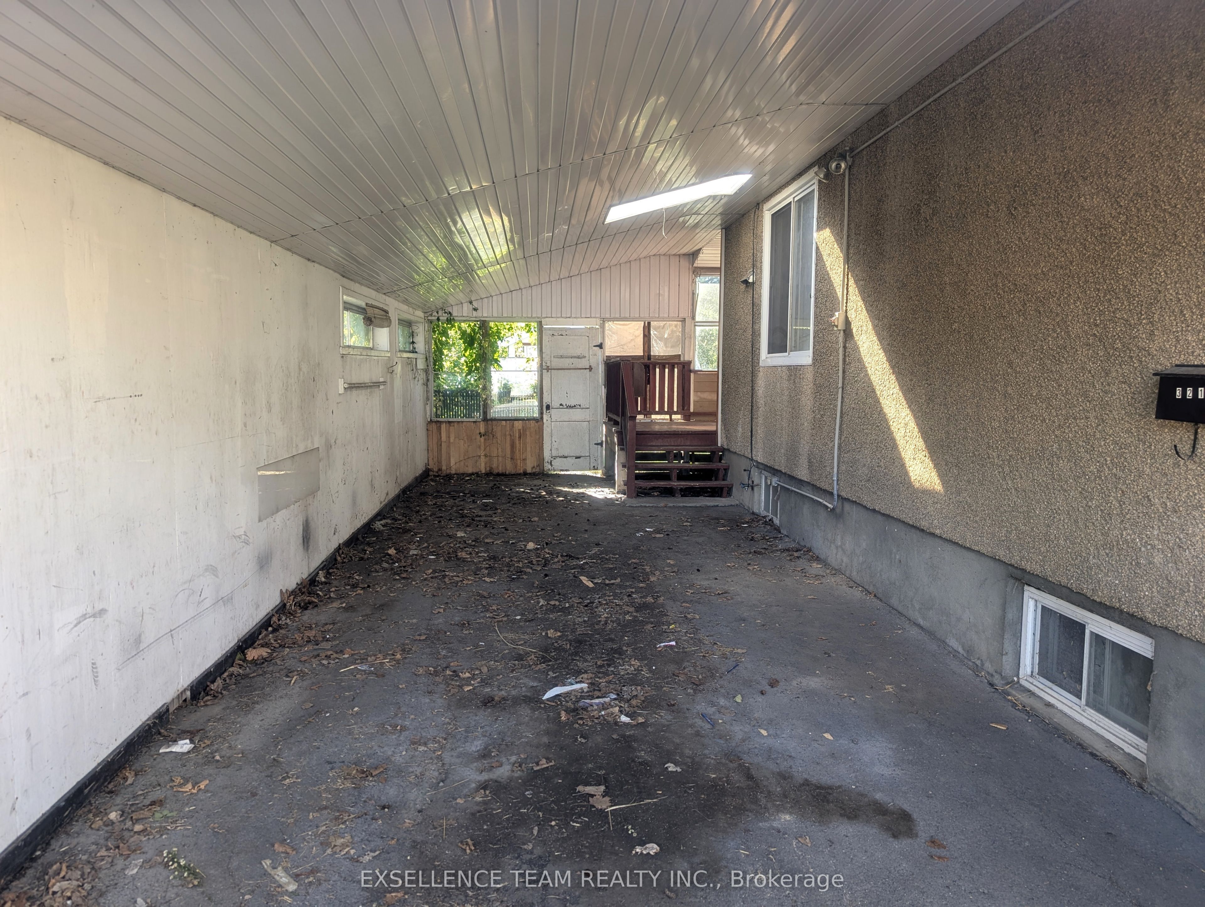 321 Mclean Avenue Property Photo 3