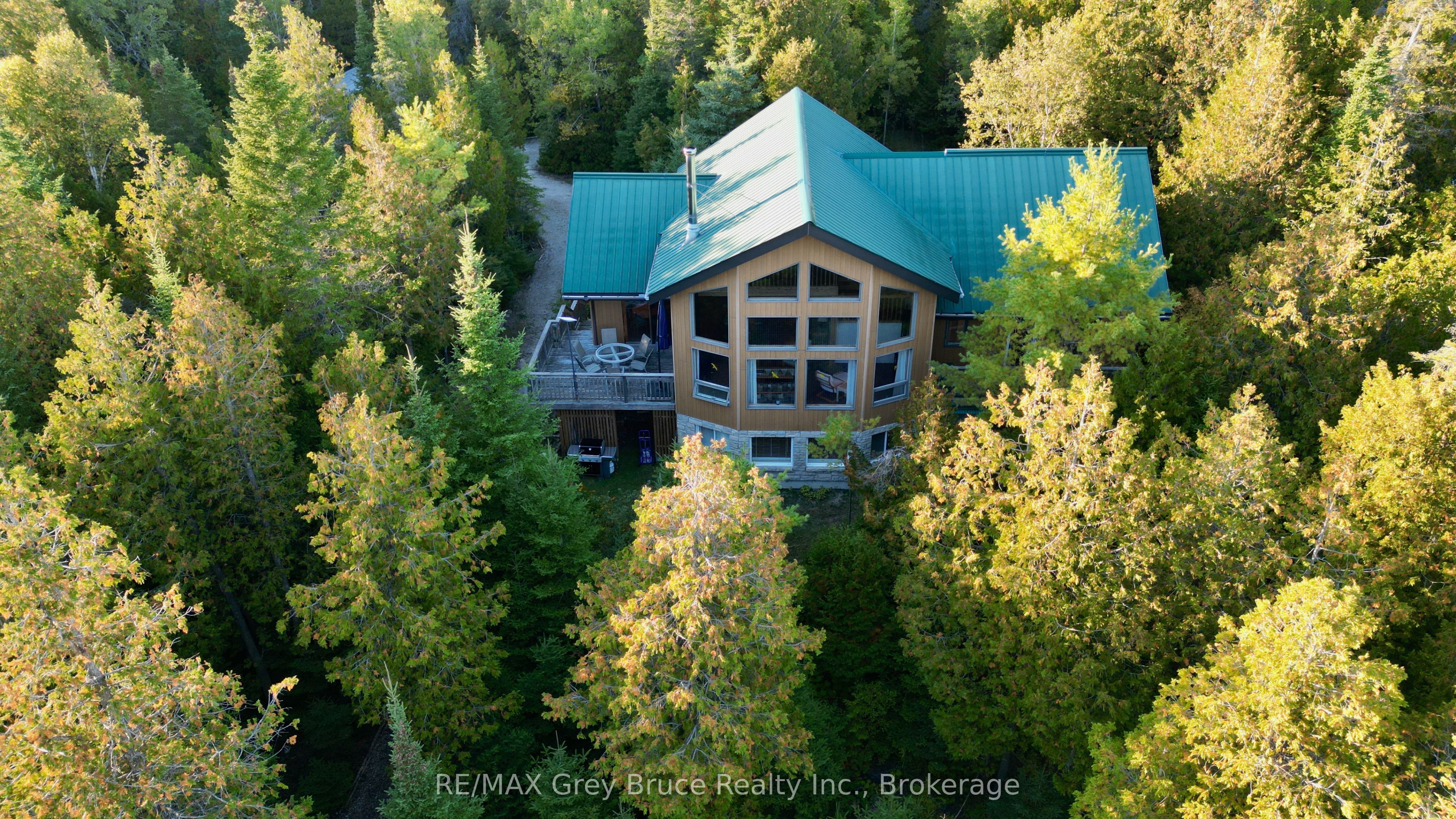 158 Hobson's Harbour Drive Property Photo 1