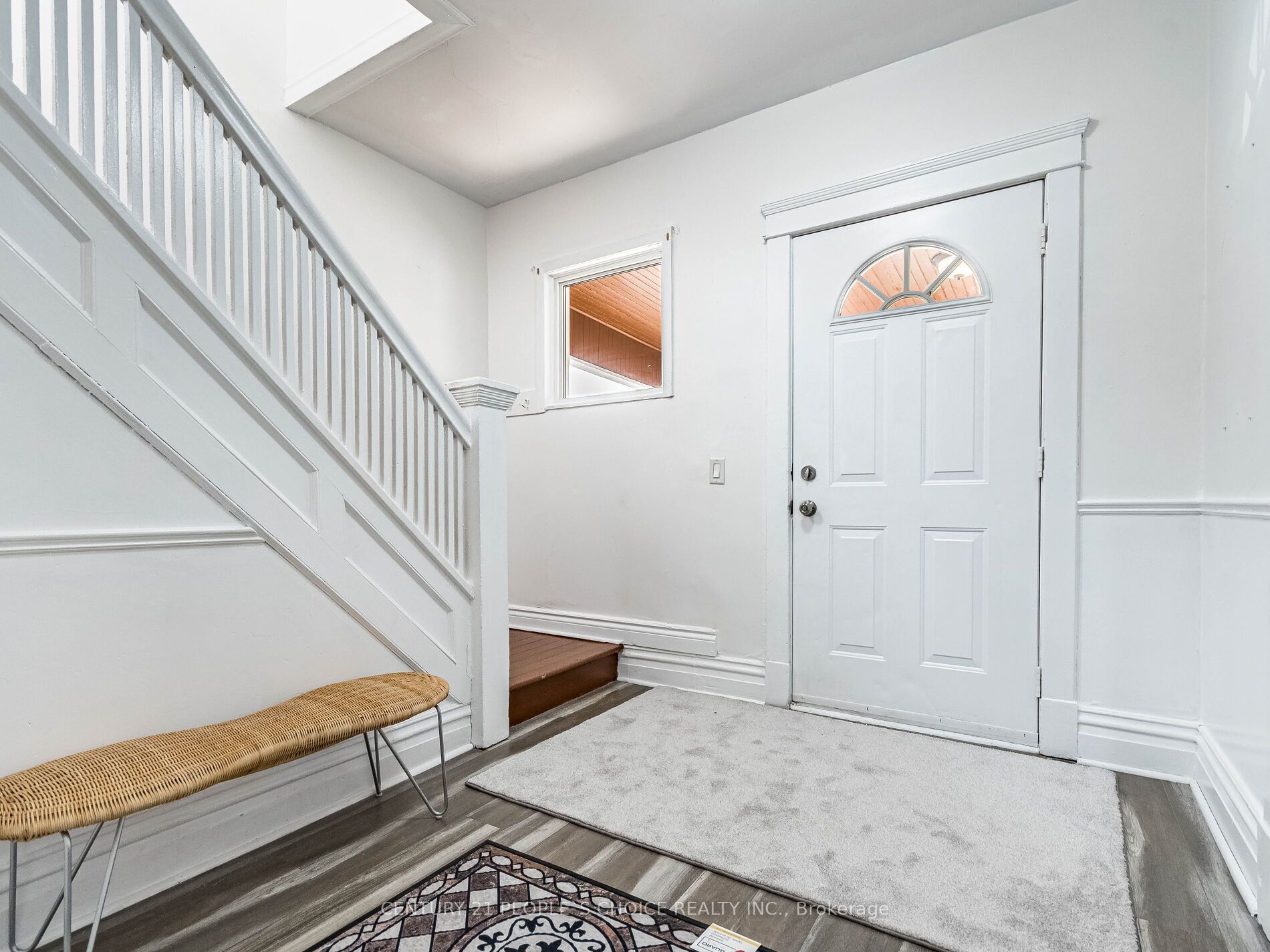 5001 Kitchener Street Property Photo 2