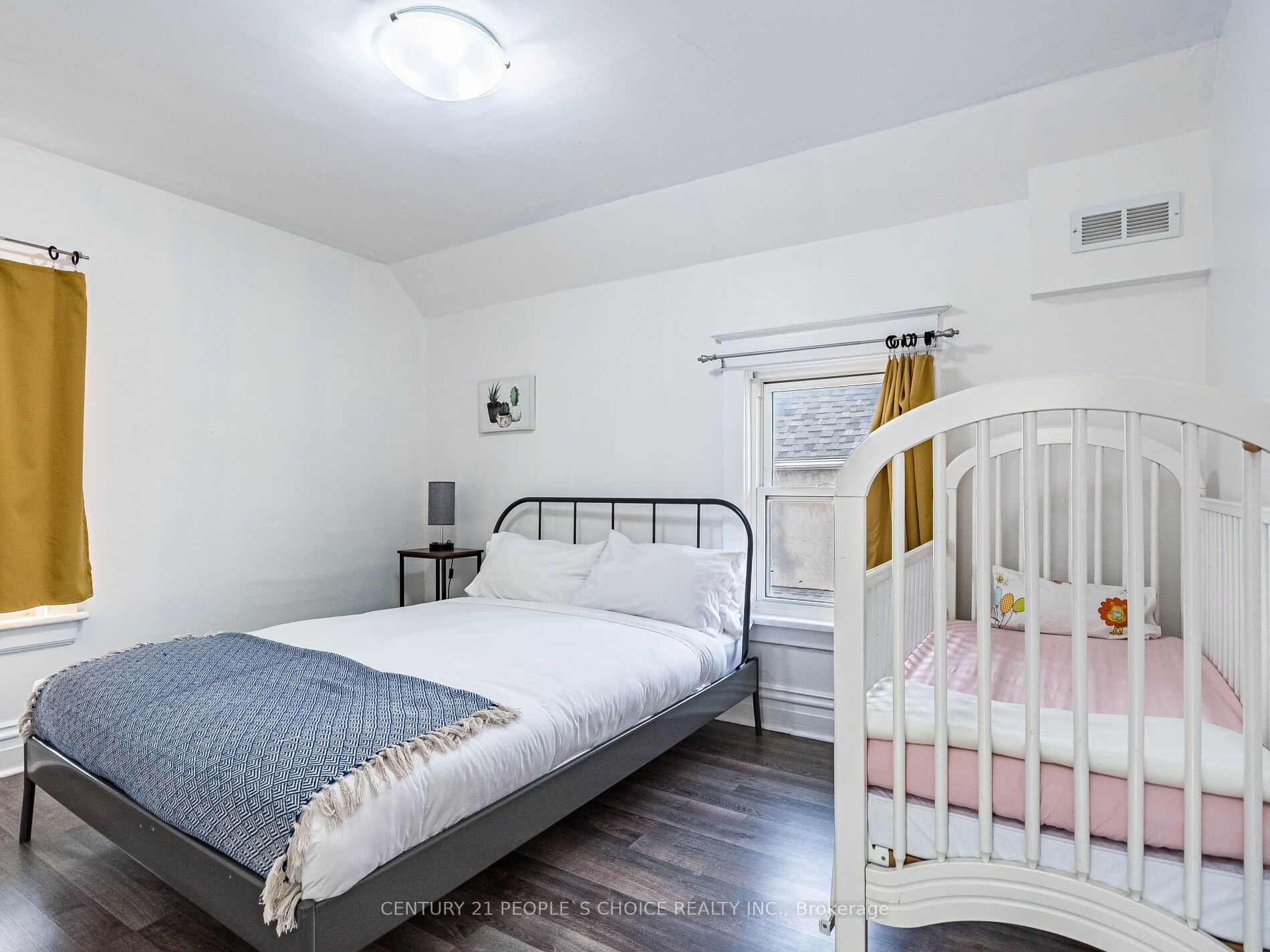 5001 Kitchener Street Property Photo 13