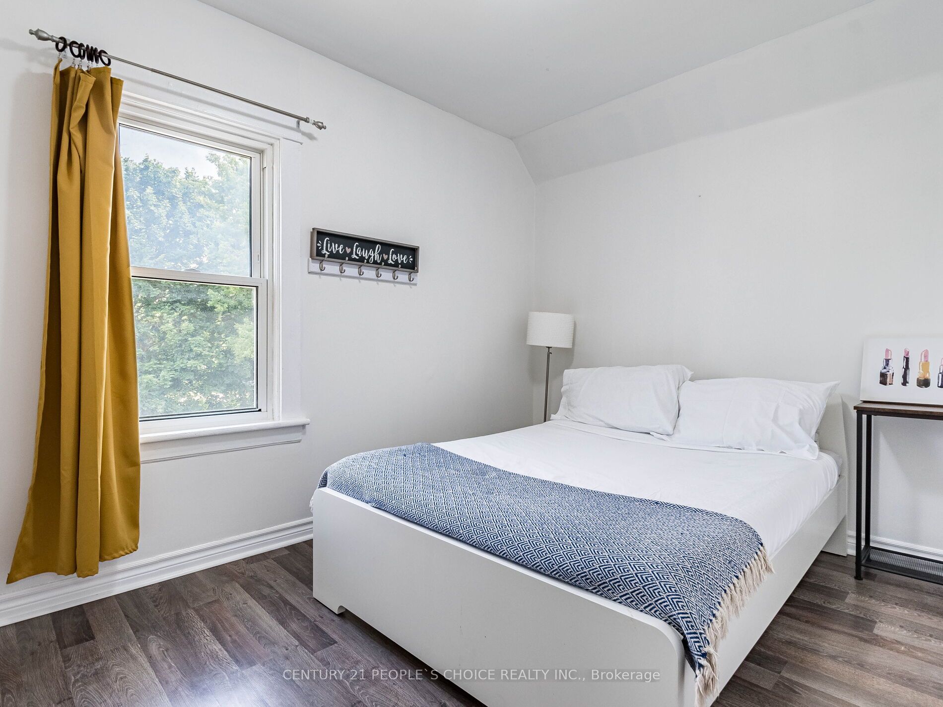 5001 Kitchener Street Property Photo 14