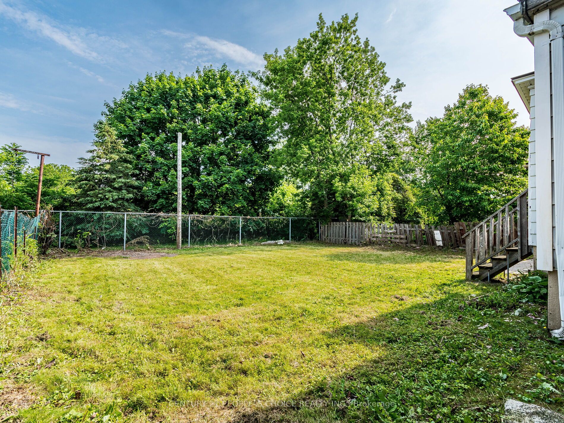 5001 Kitchener Street Property Photo 20