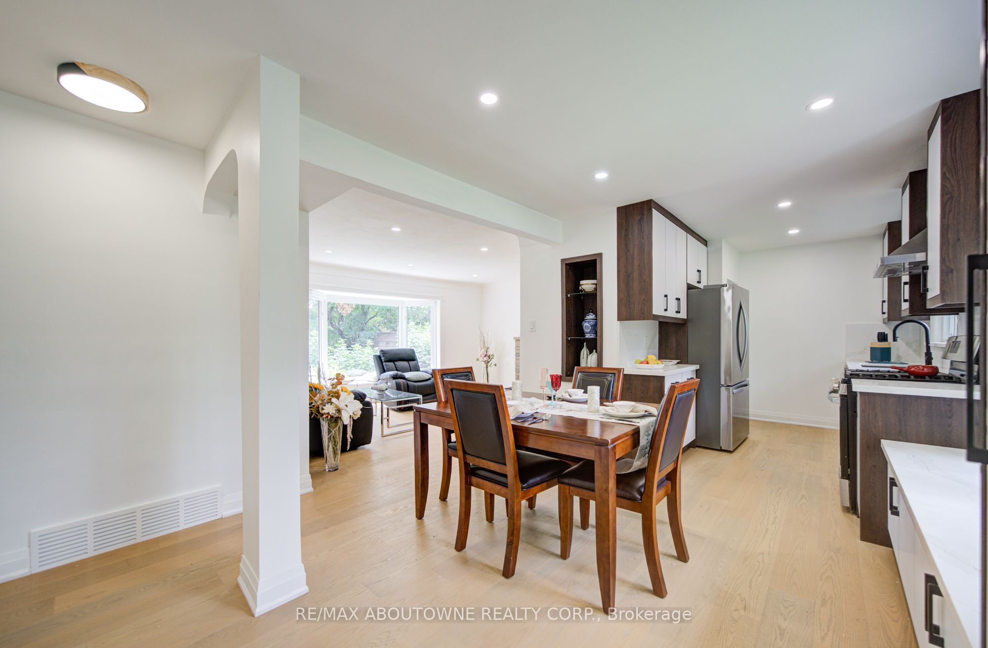 30 Dale Avenue Property Photo 6