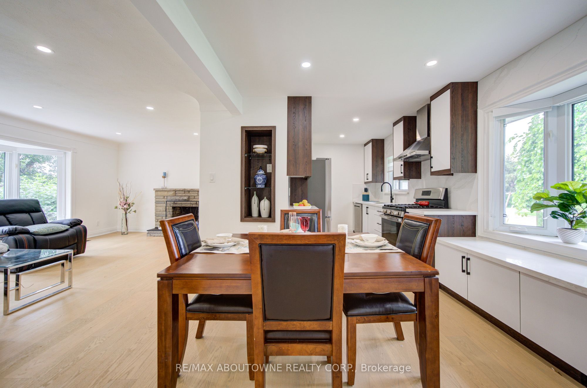 30 Dale Avenue Property Photo 8