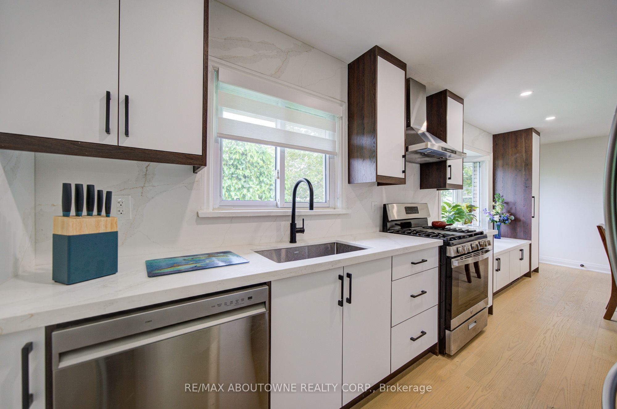 30 Dale Avenue Property Photo 14