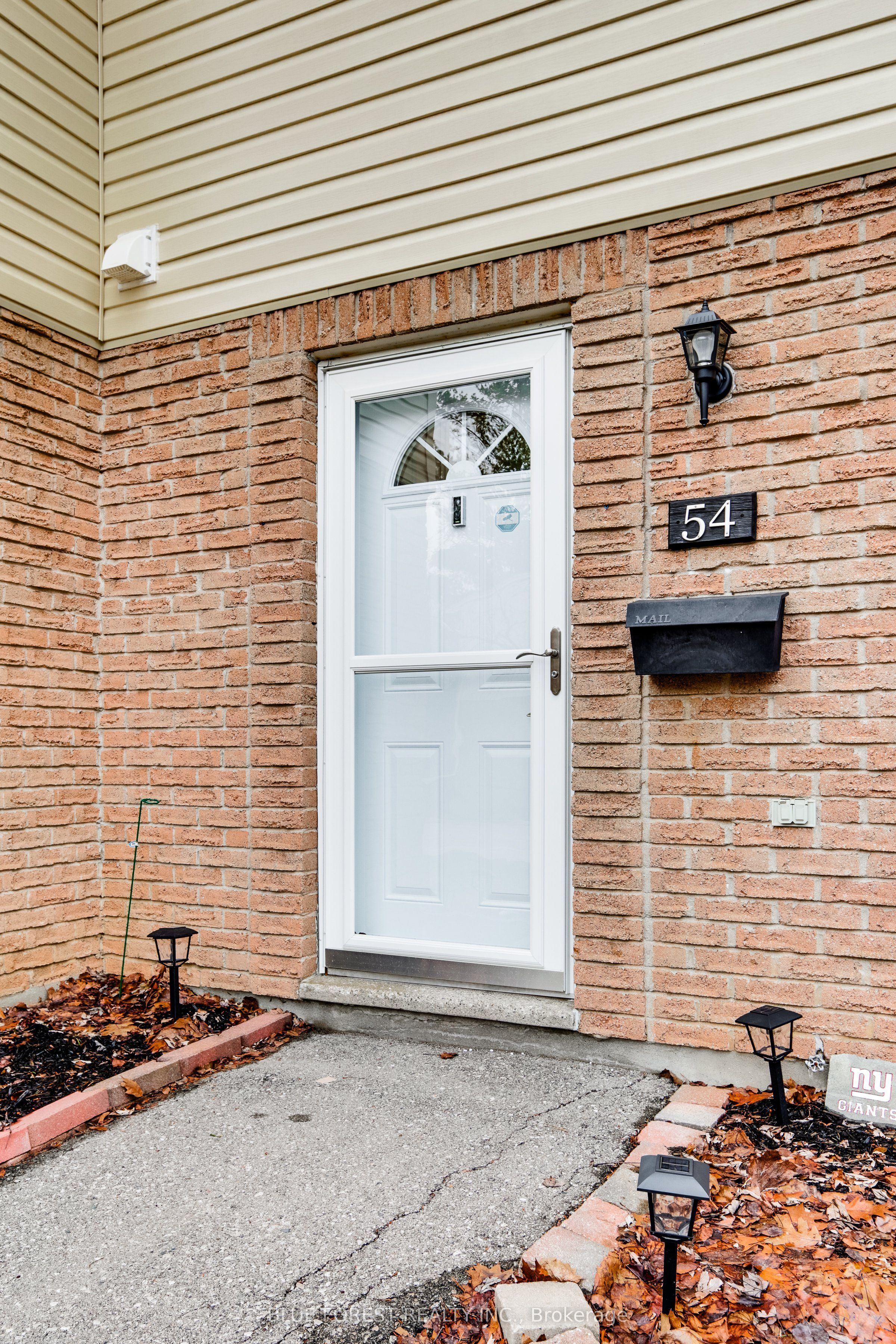 166 W Southdale Road W 54 Property Photo 2