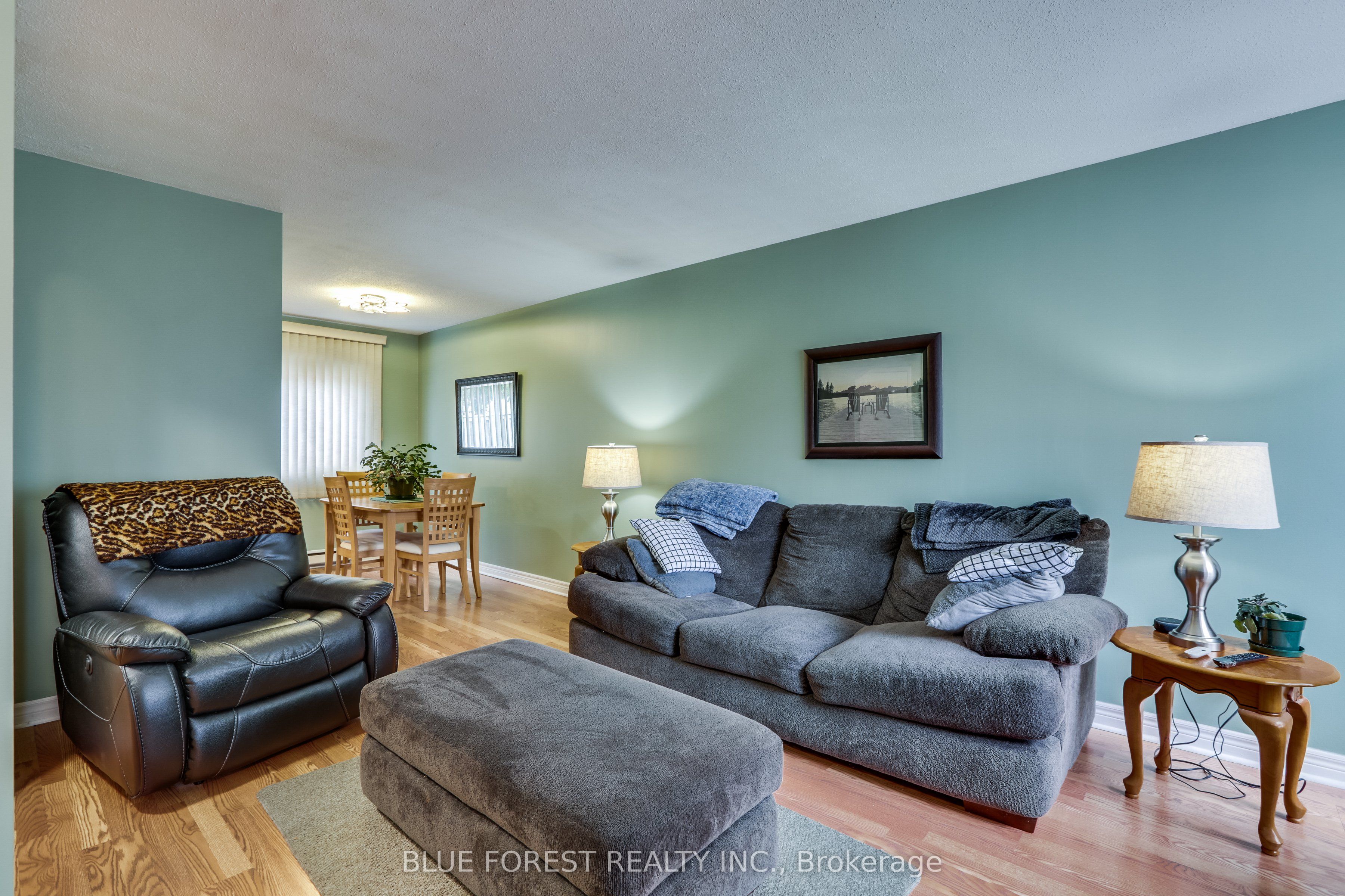 166 W Southdale Road W 54 Property Photo 4