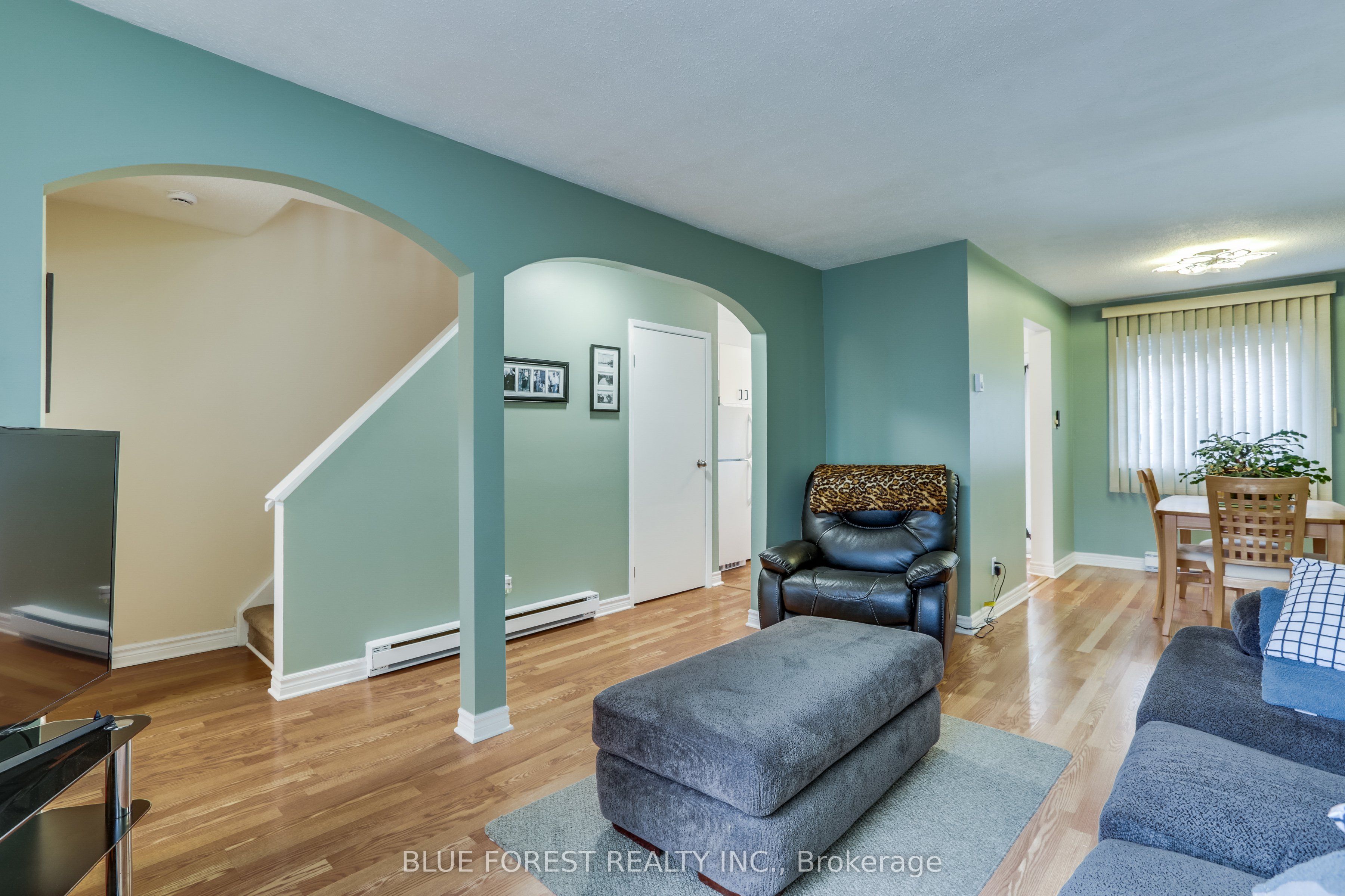 166 W Southdale Road W 54 Property Photo 5