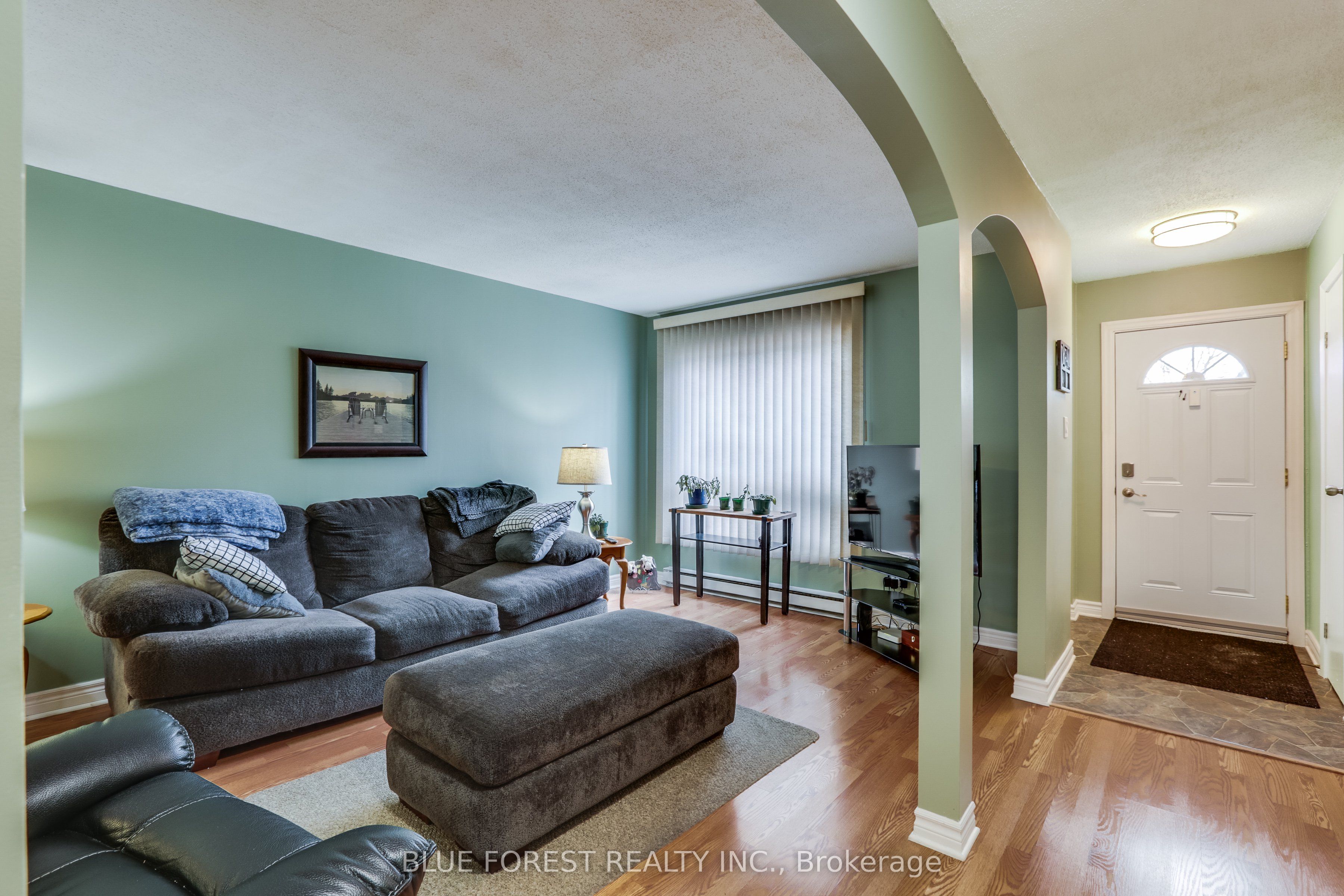 166 W Southdale Road W 54 Property Photo 6