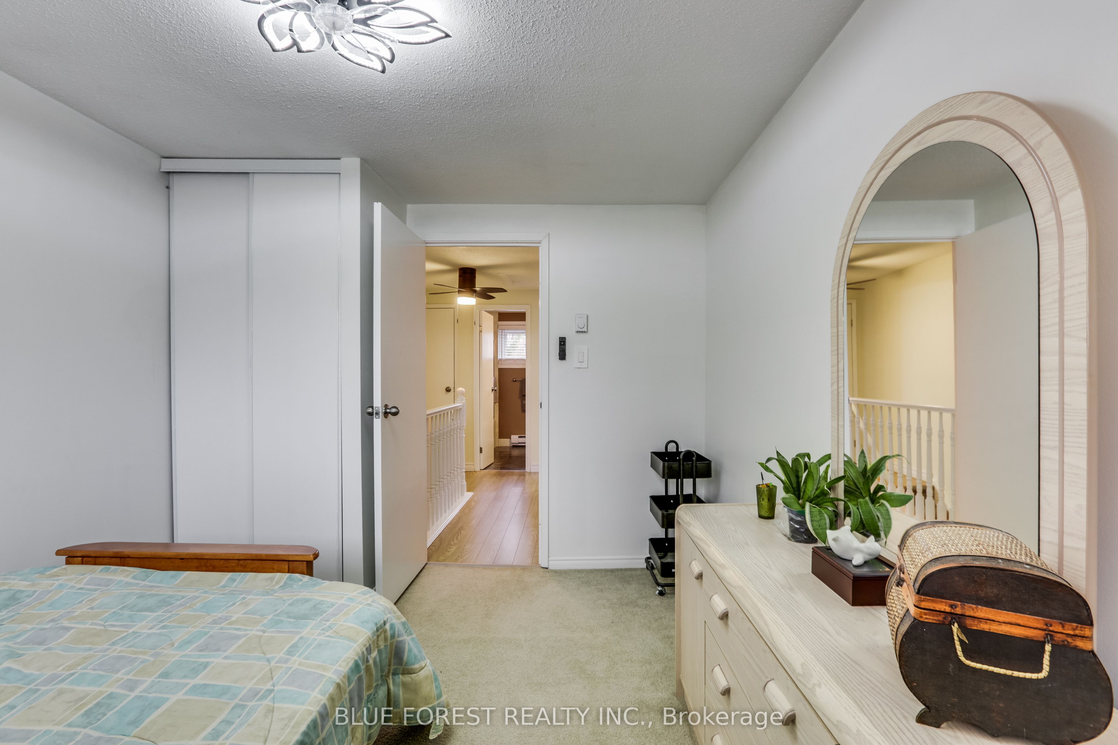 166 W Southdale Road W 54 Property Photo 18