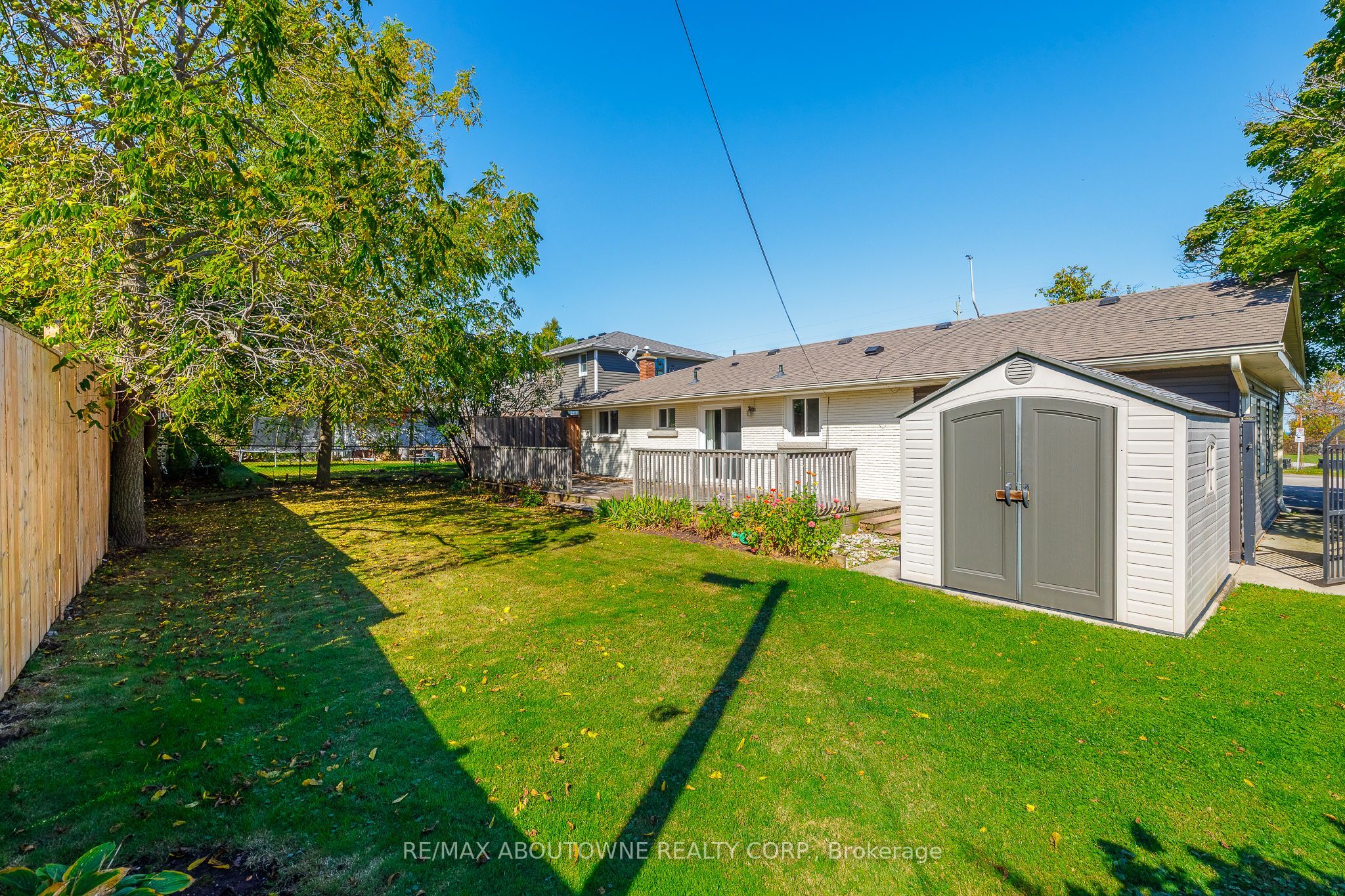 71 Lakeside Drive Upper Property Photo 25