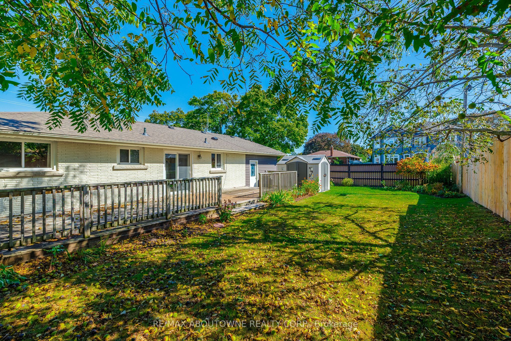 71 Lakeside Drive Upper Property Photo 26