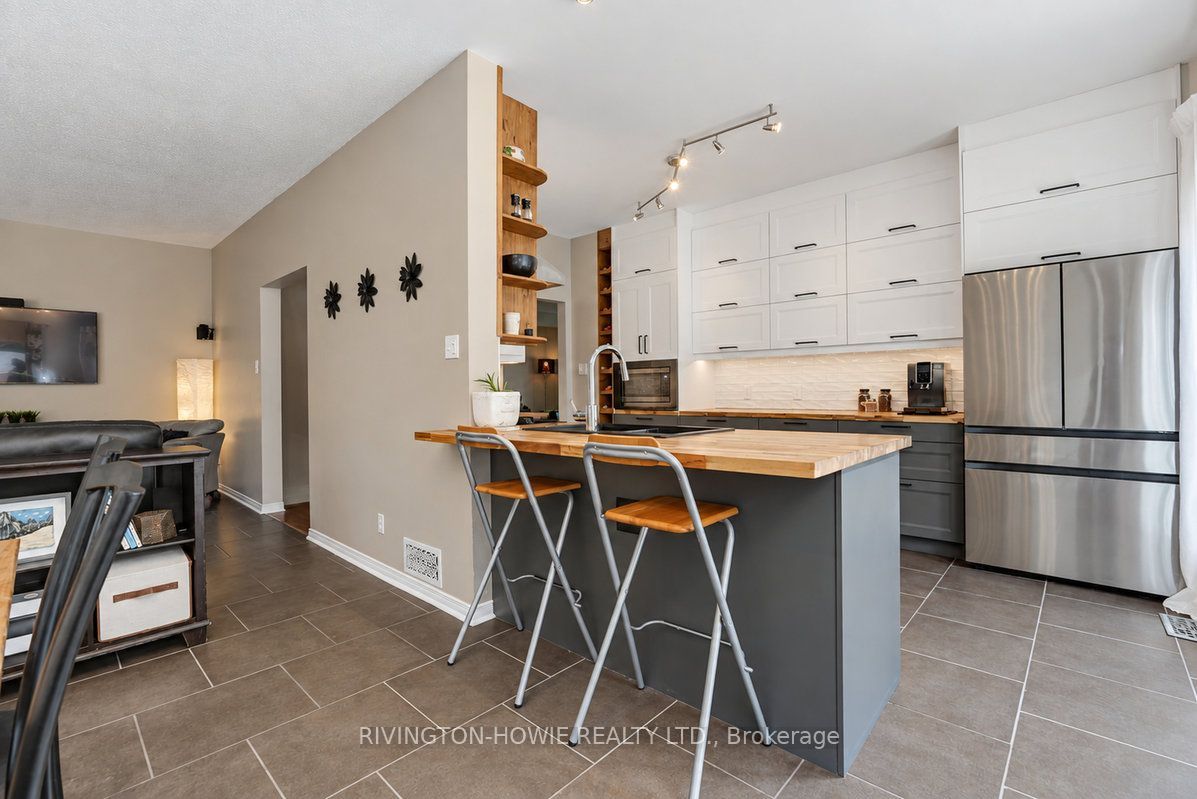 8 Colindale Avenue Property Photo 15