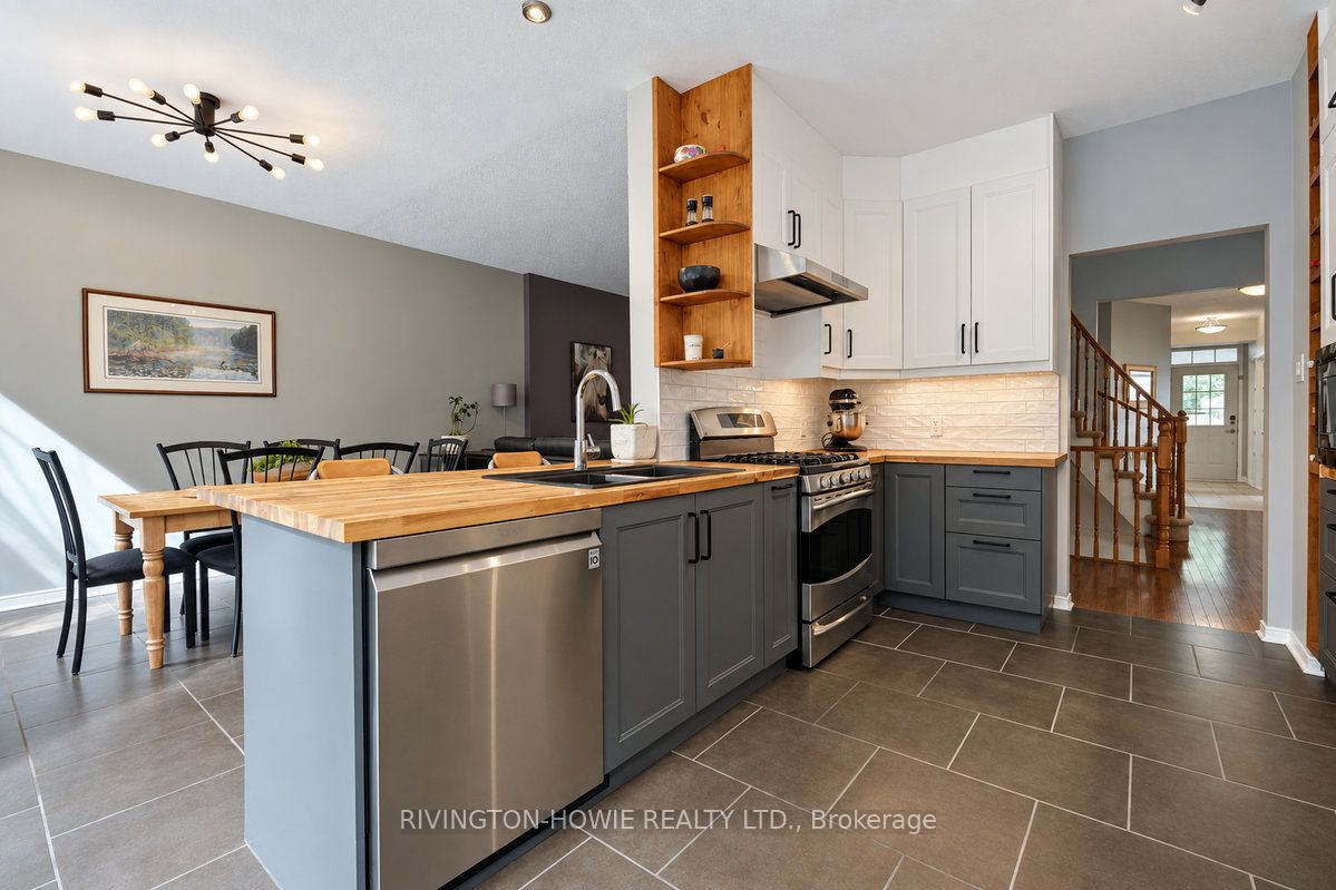 8 Colindale Avenue Property Photo 16