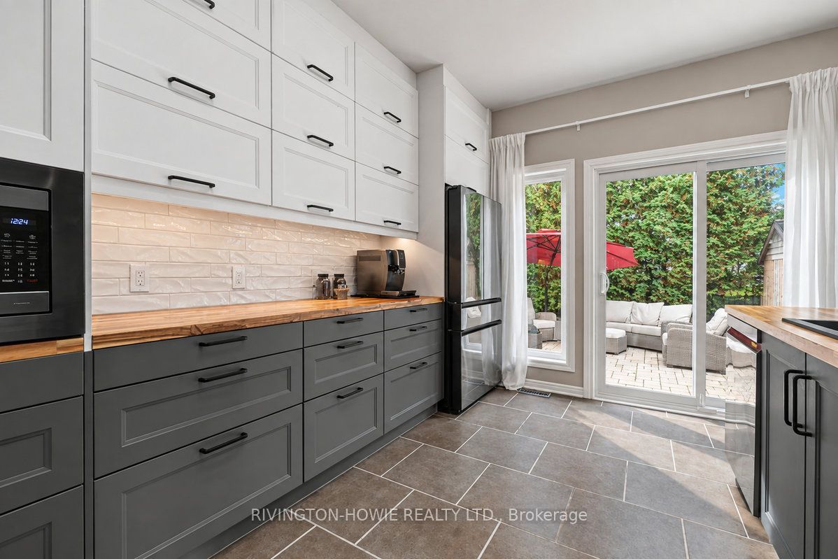 8 Colindale Avenue Property Photo 18