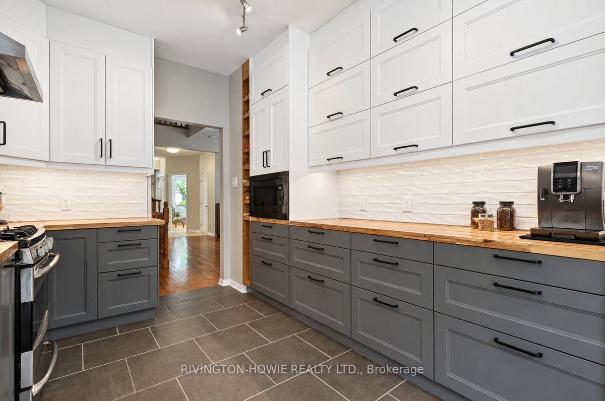 8 Colindale Avenue Property Photo 19