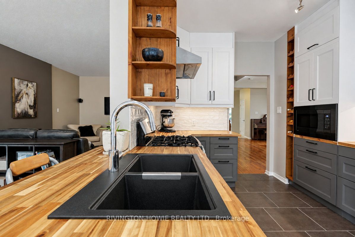 8 Colindale Avenue Property Photo 20