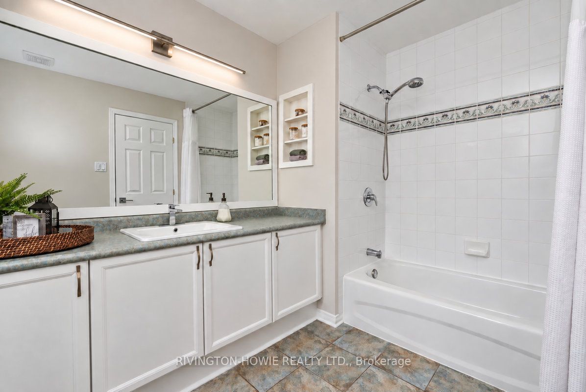 8 Colindale Avenue Property Photo 39